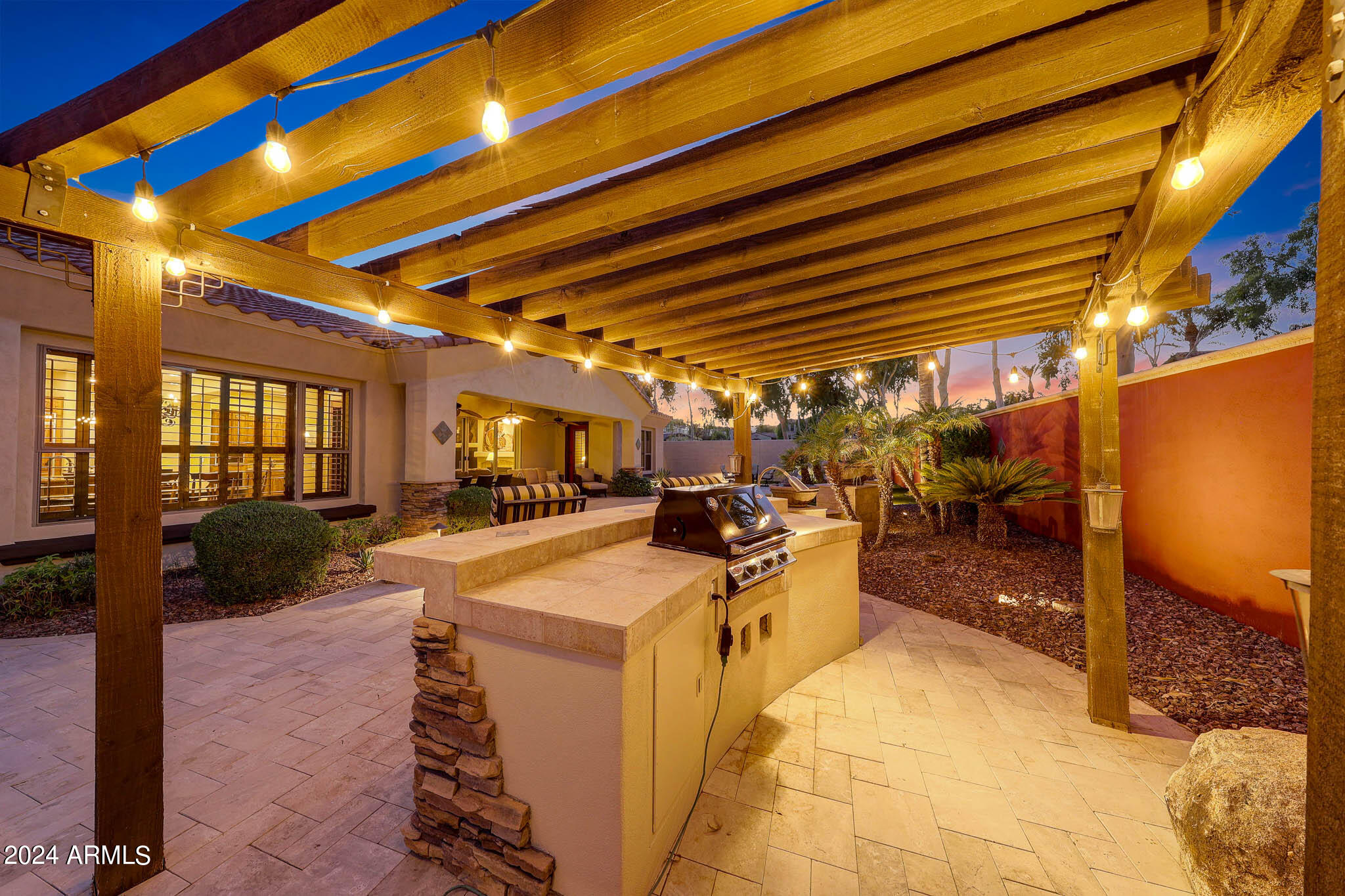 21064 W PROSPECTOR Way