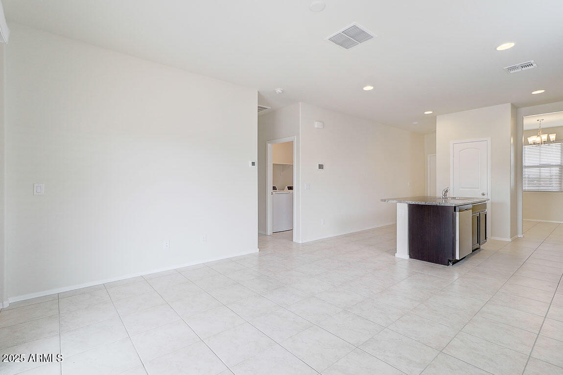 38125 W EXCUSSARE Way