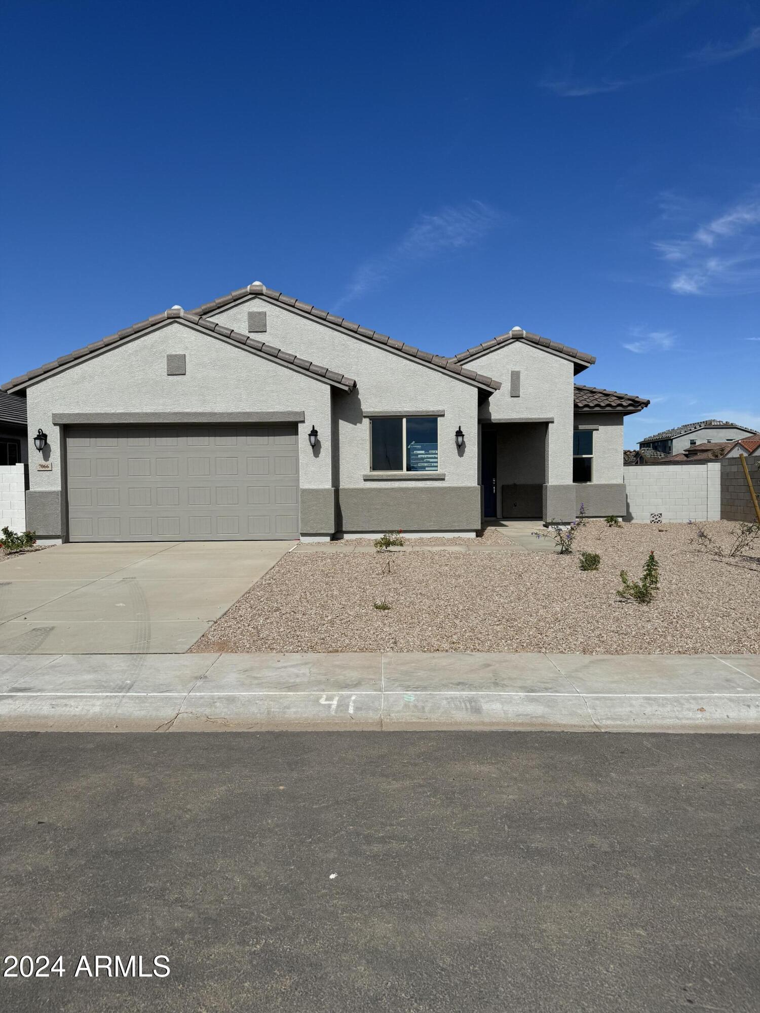7066 E DRYGULCH Road