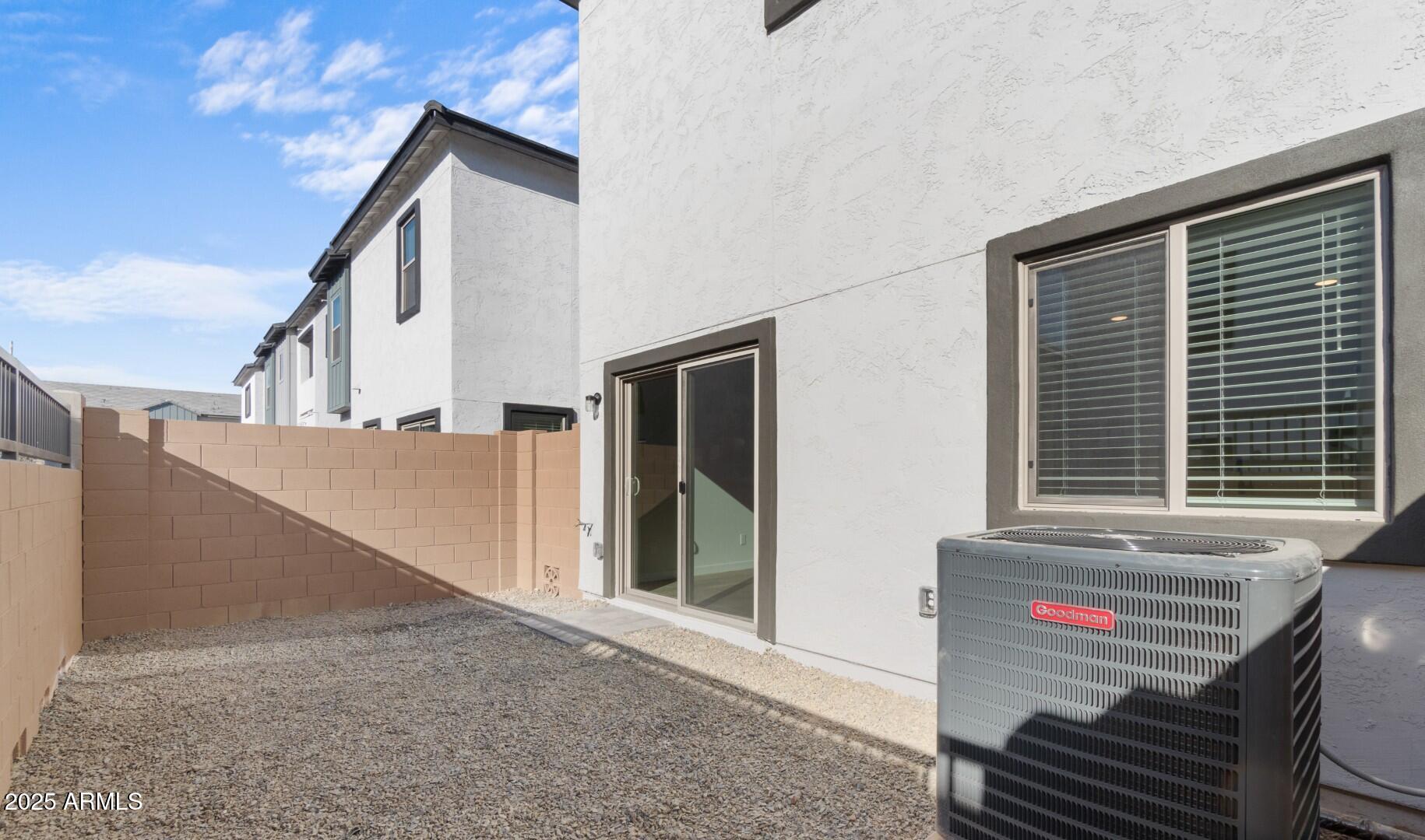 2823 W White Feather Lane