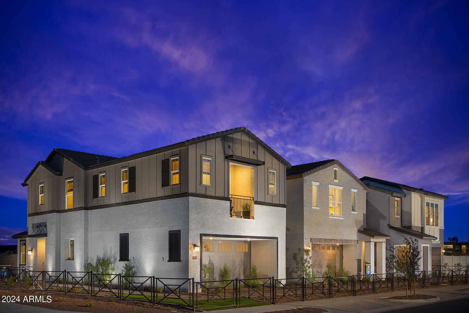 2439 W ROWEL Road