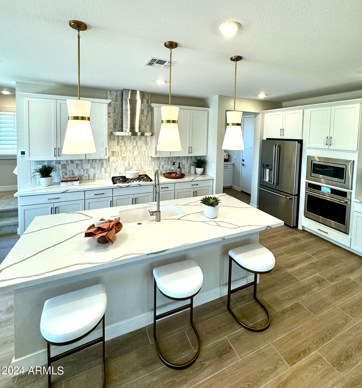 2439 W ROWEL Road