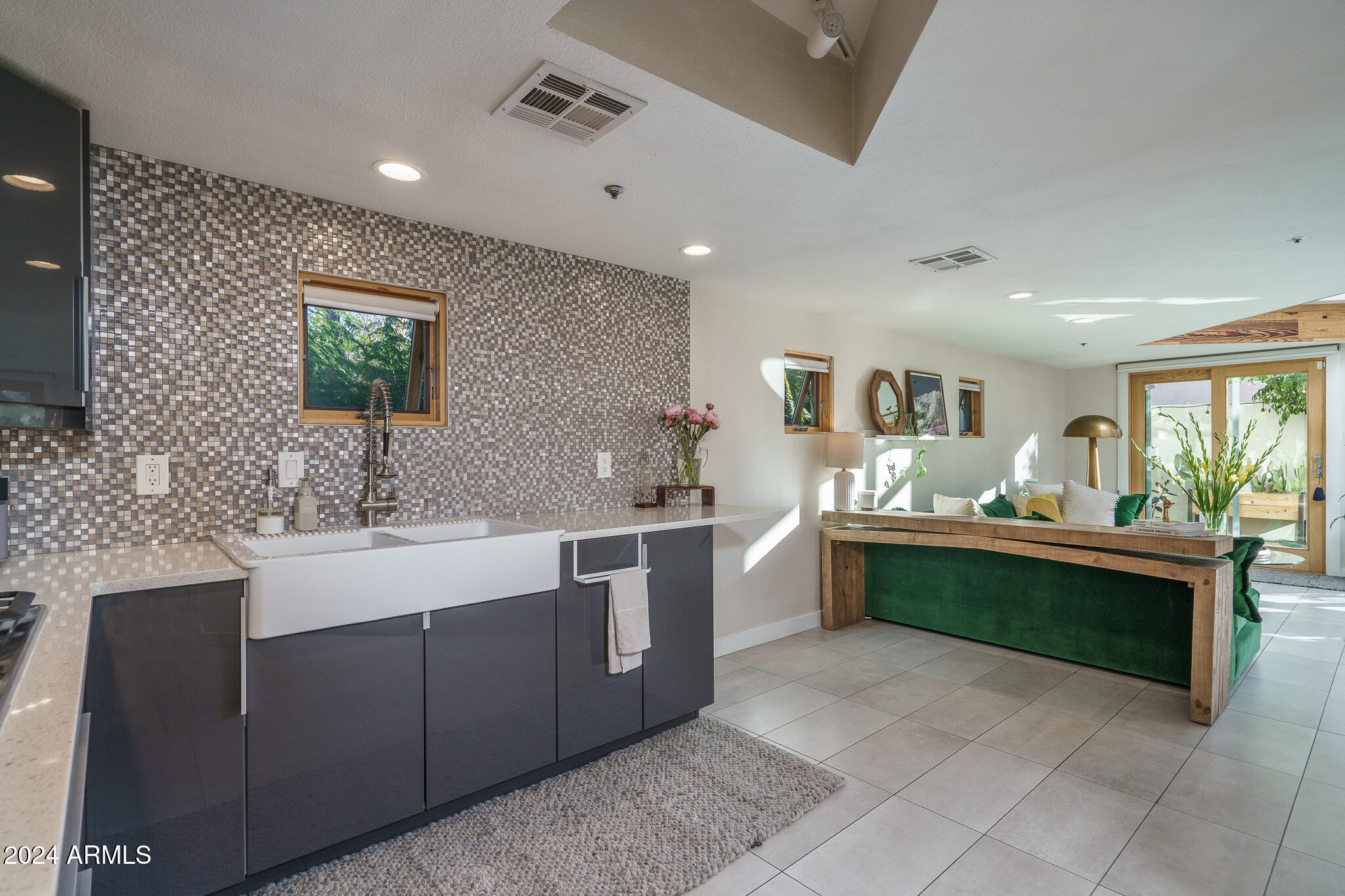 21 W PASADENA Avenue # 6