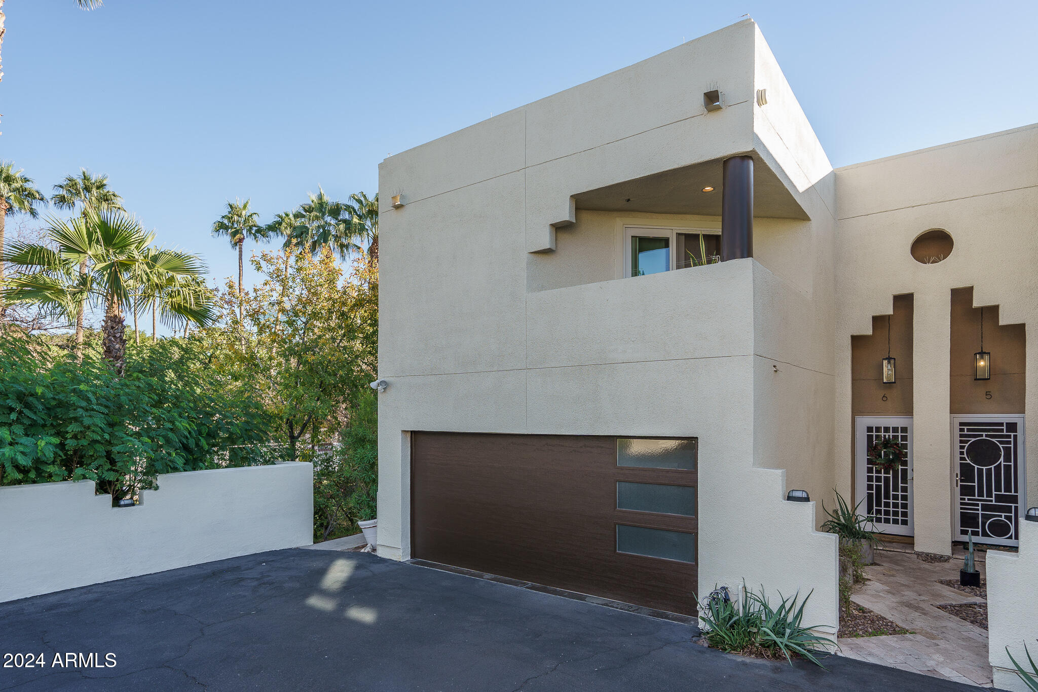 21 W PASADENA Avenue # 6