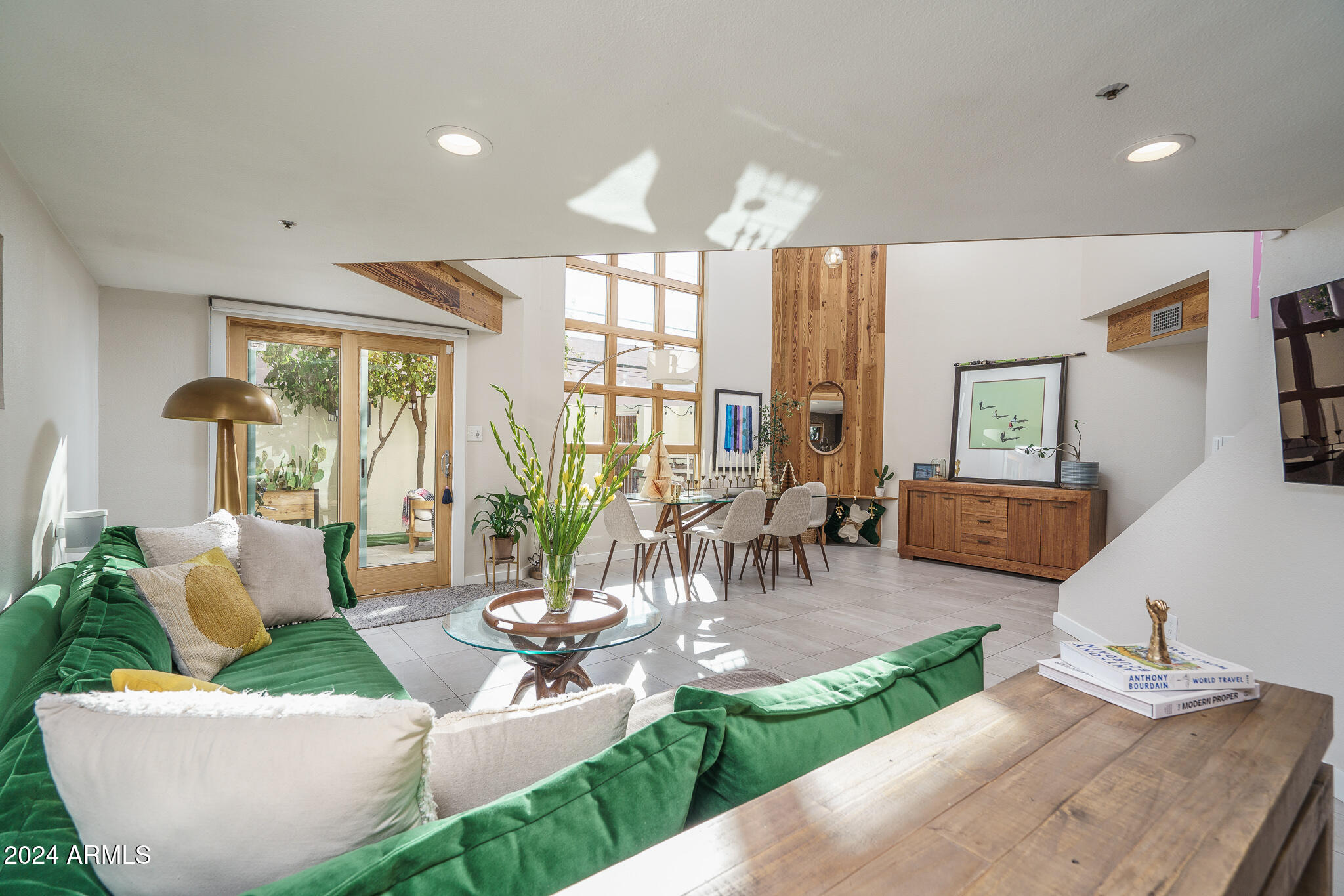 21 W PASADENA Avenue # 6