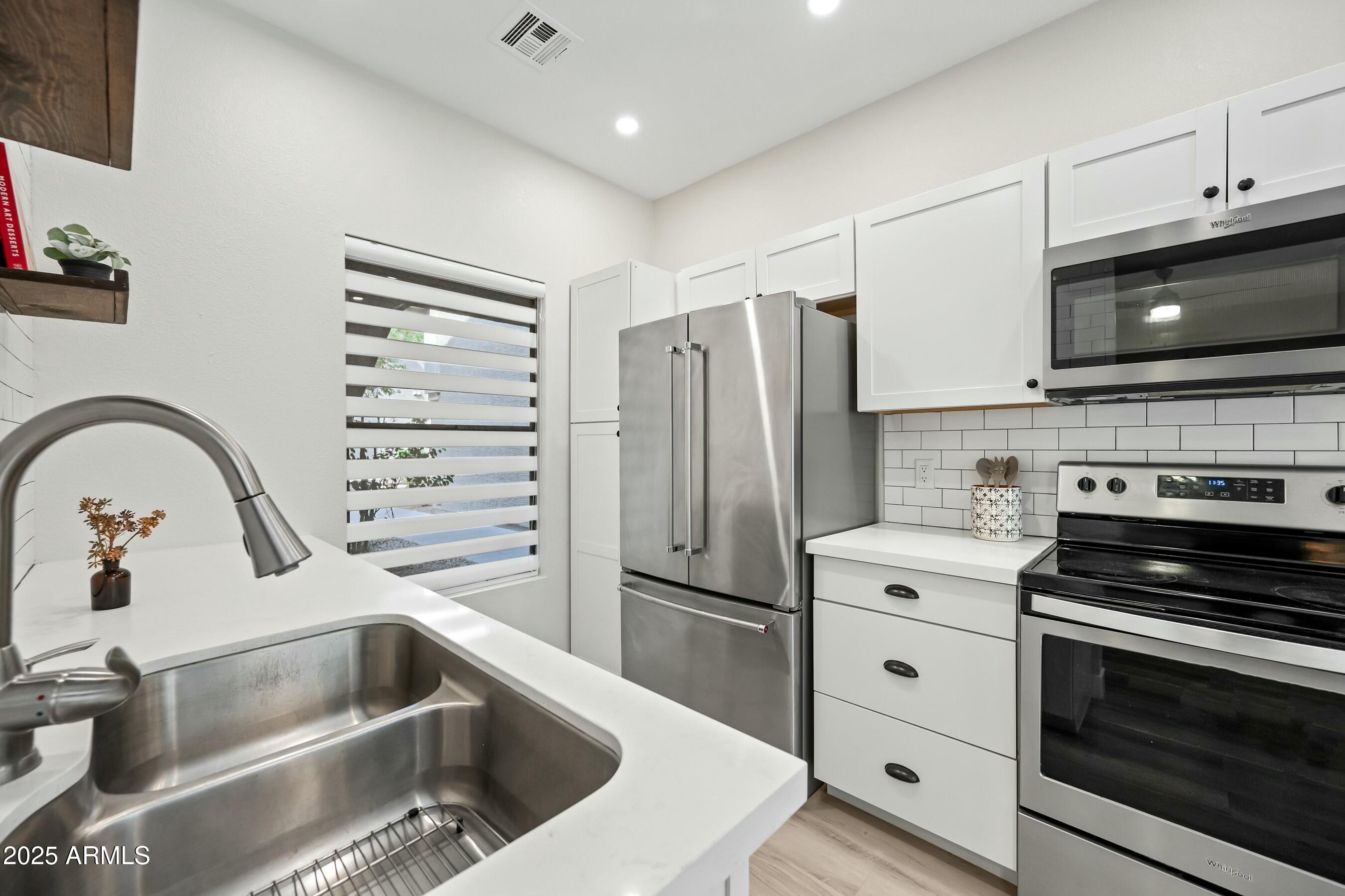 9600 N 96TH Street, 130