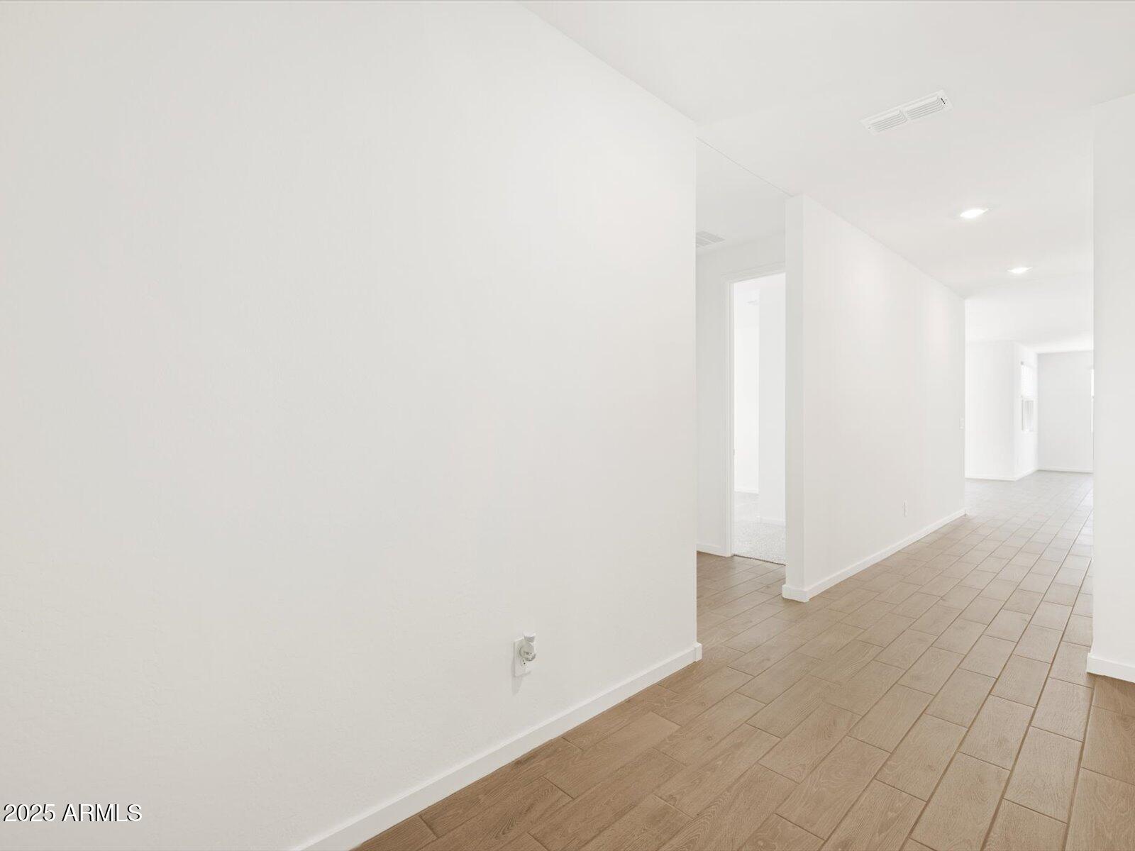 17703 W SOUTHGATE Avenue