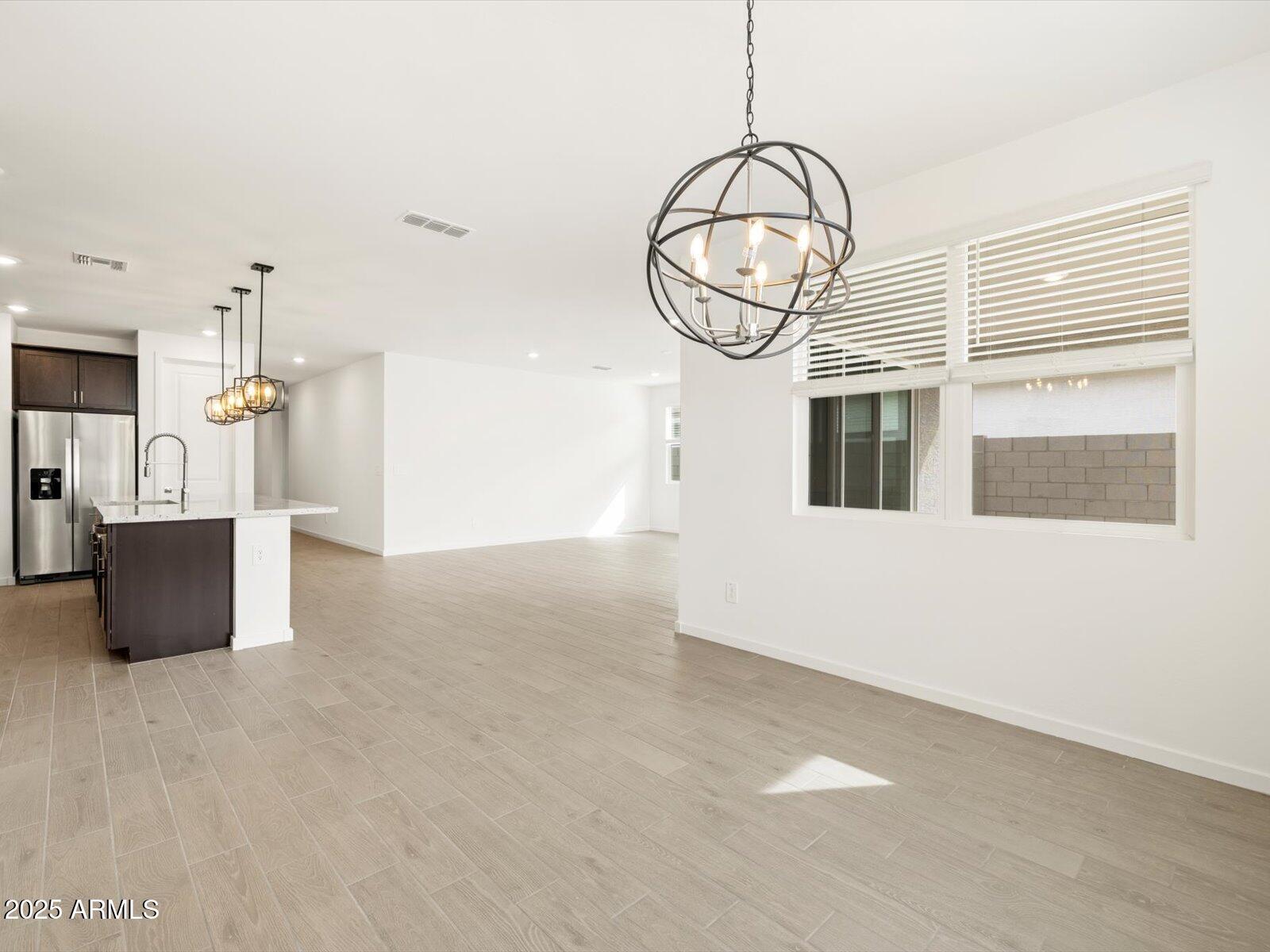 17703 W SOUTHGATE Avenue