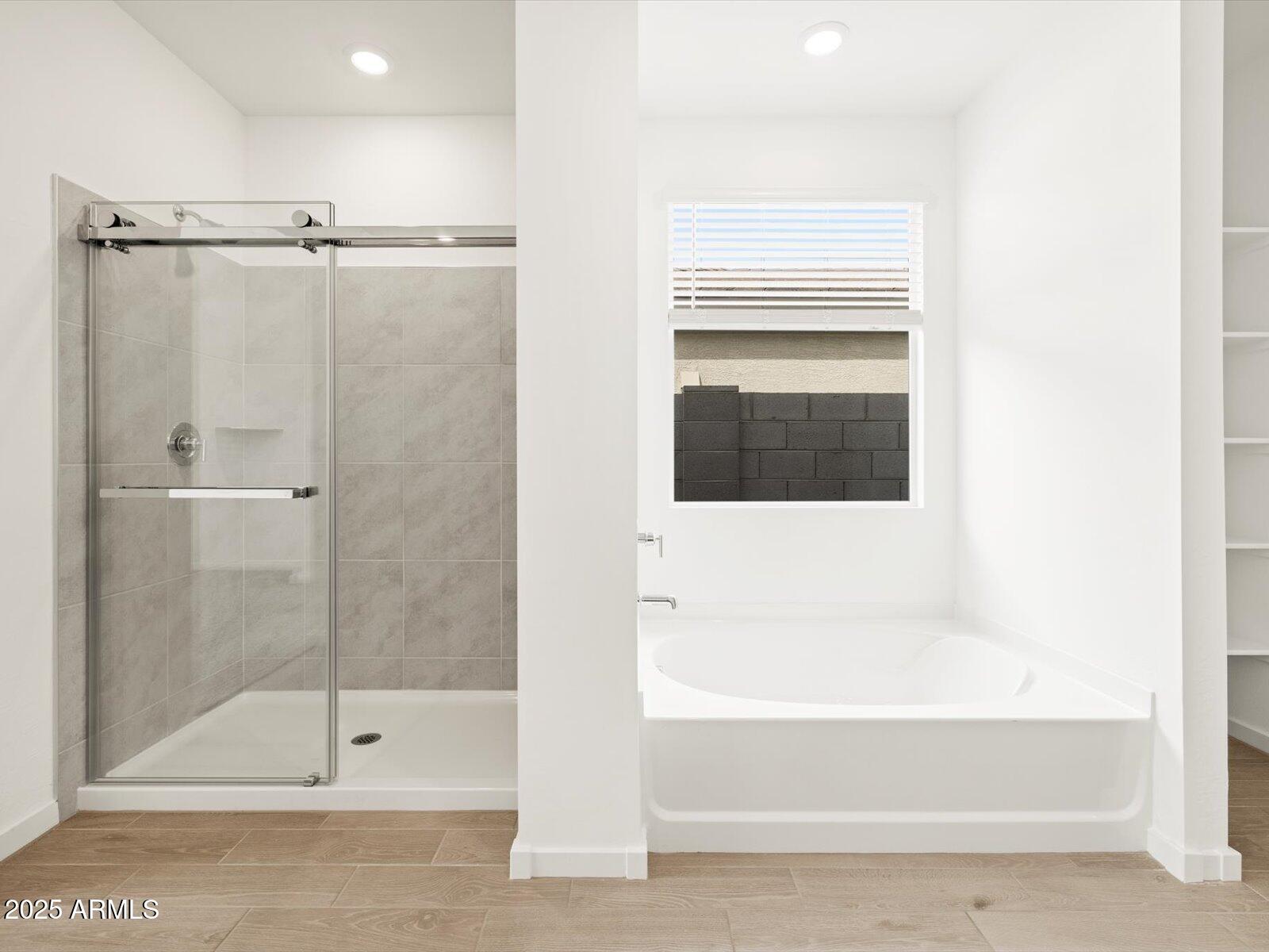 17703 W SOUTHGATE Avenue