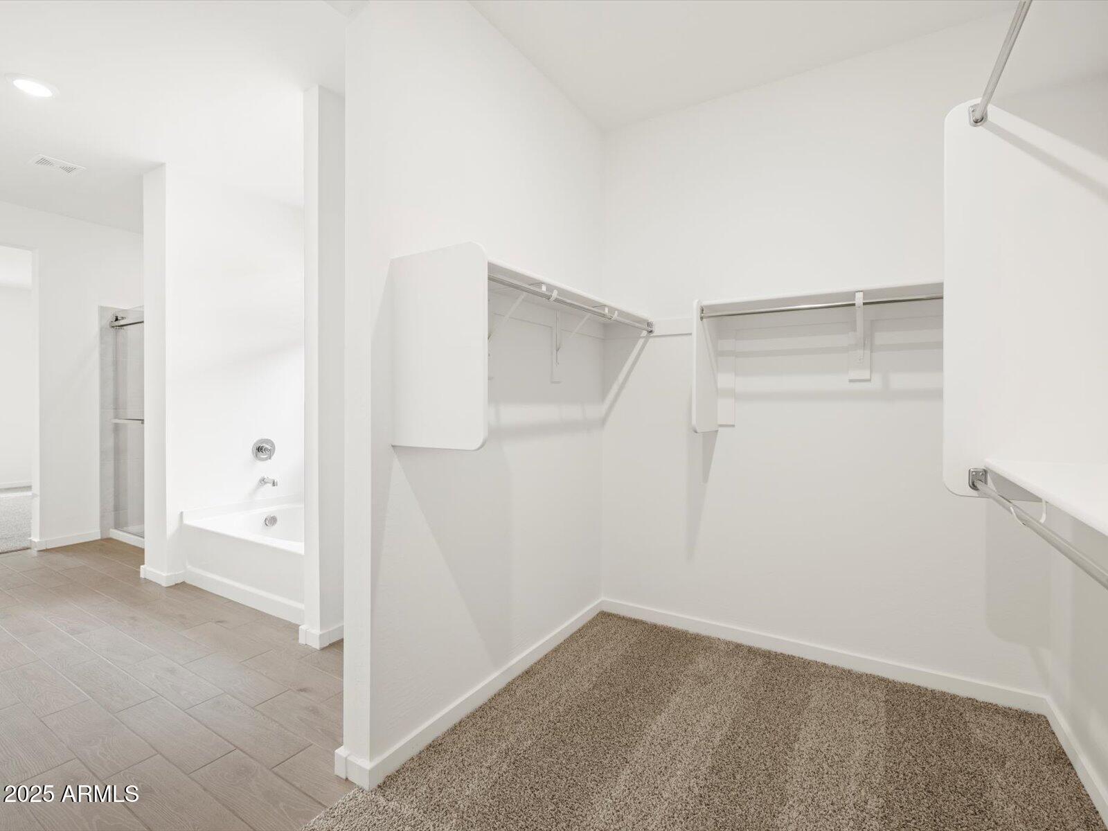 17703 W SOUTHGATE Avenue