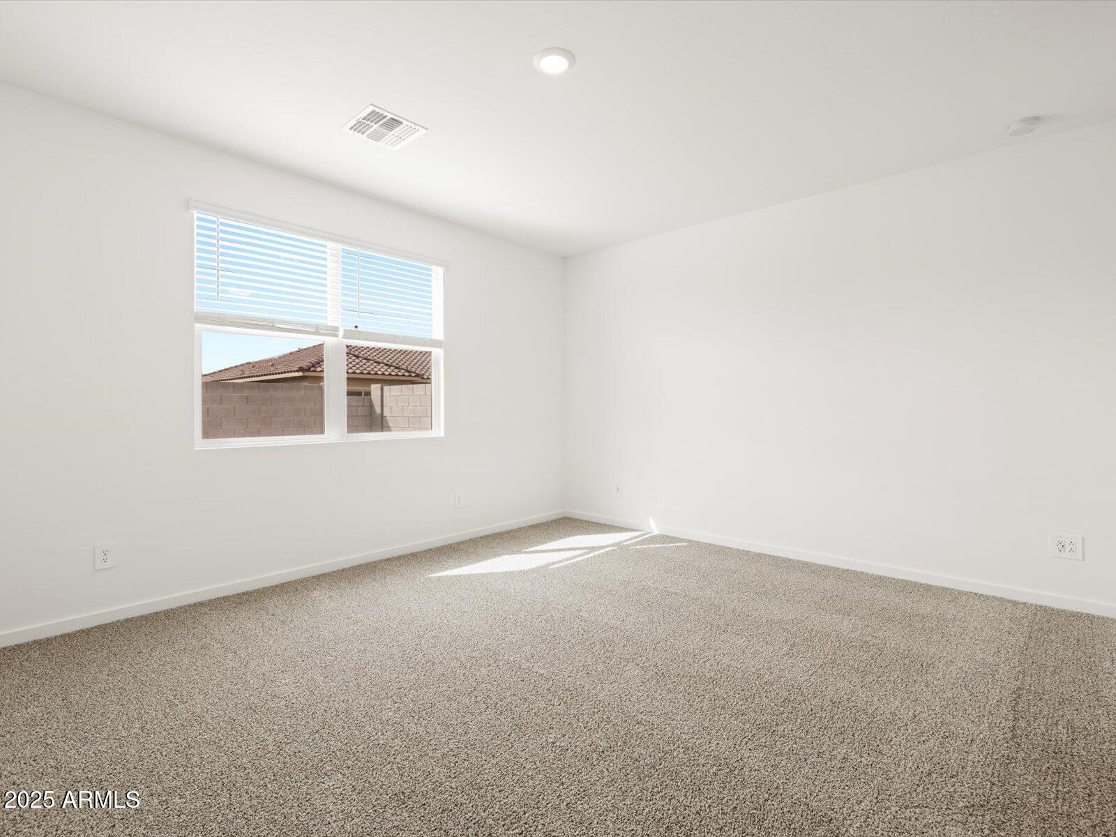 17703 W SOUTHGATE Avenue