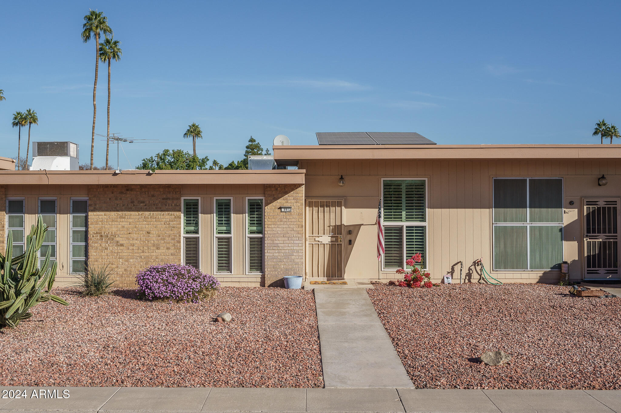 9912 W CEDAR Drive