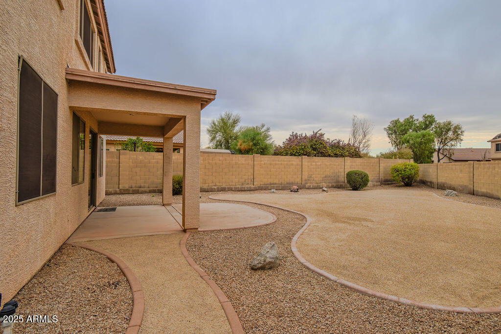 17427 W ROCK WREN Court