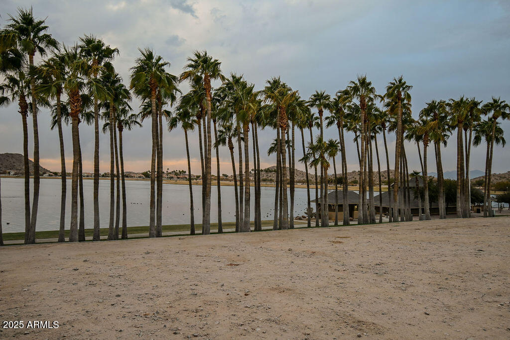 17427 W ROCK WREN Court