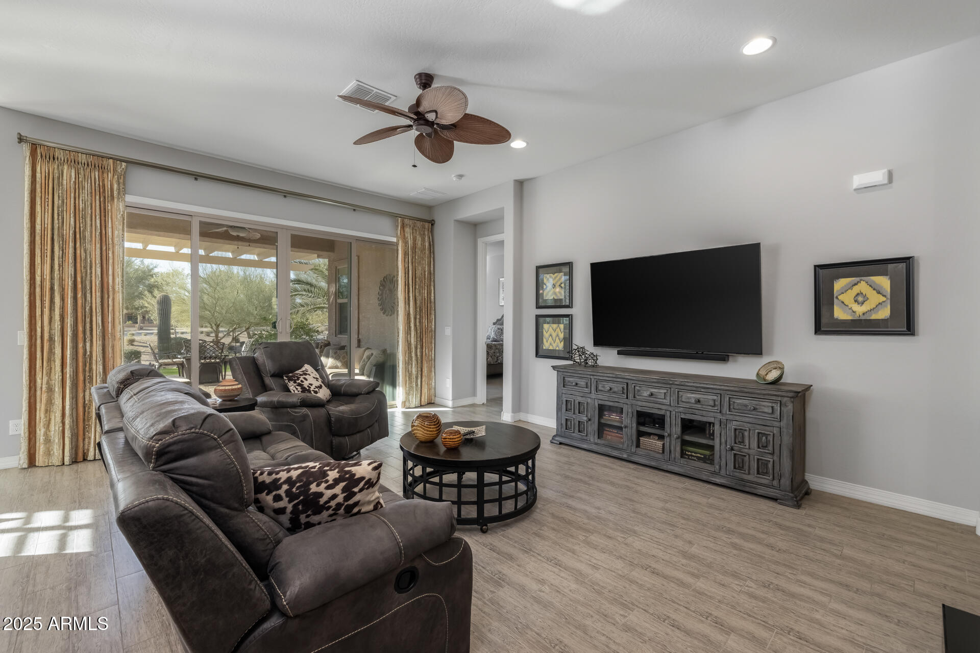 2653 E MARCOS Drive
