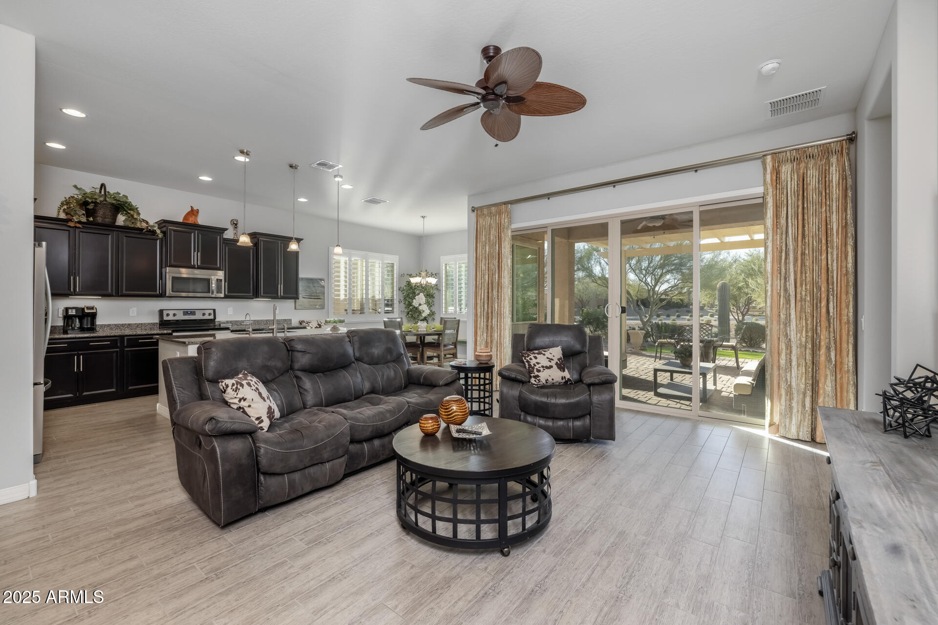 2653 E MARCOS Drive