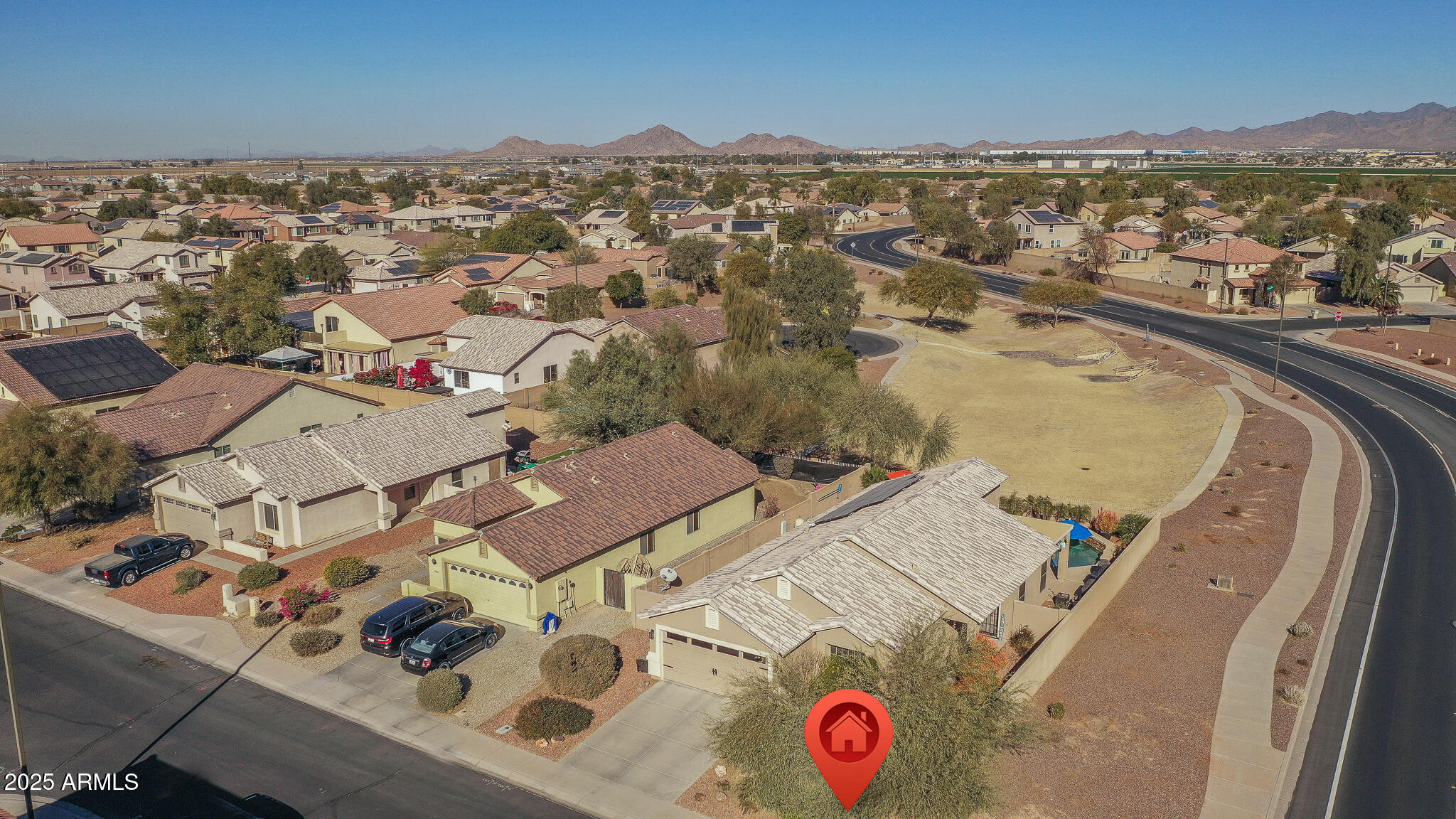 24810 W HUNTINGTON Drive