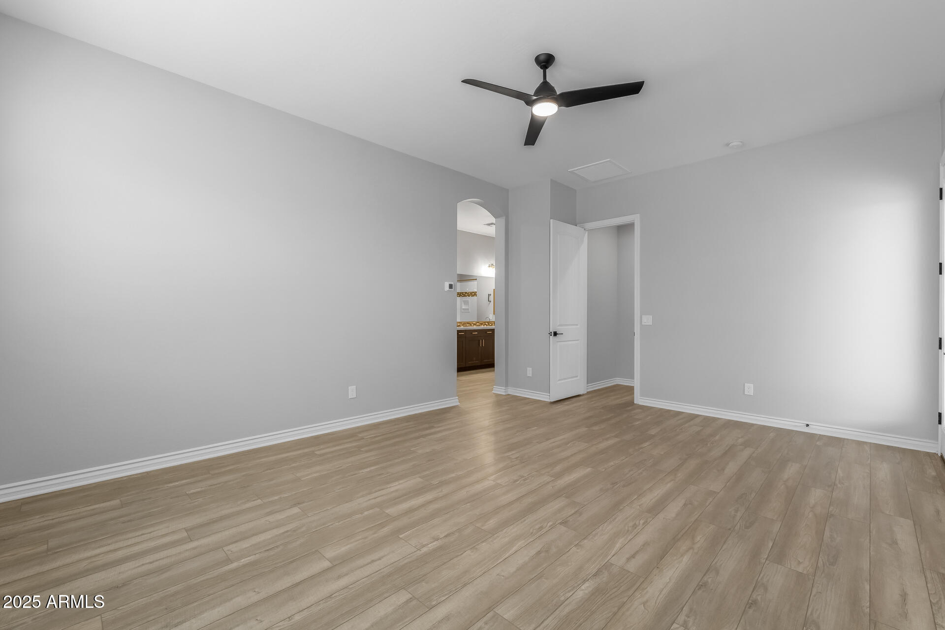 22878 E CARRIAGE Way