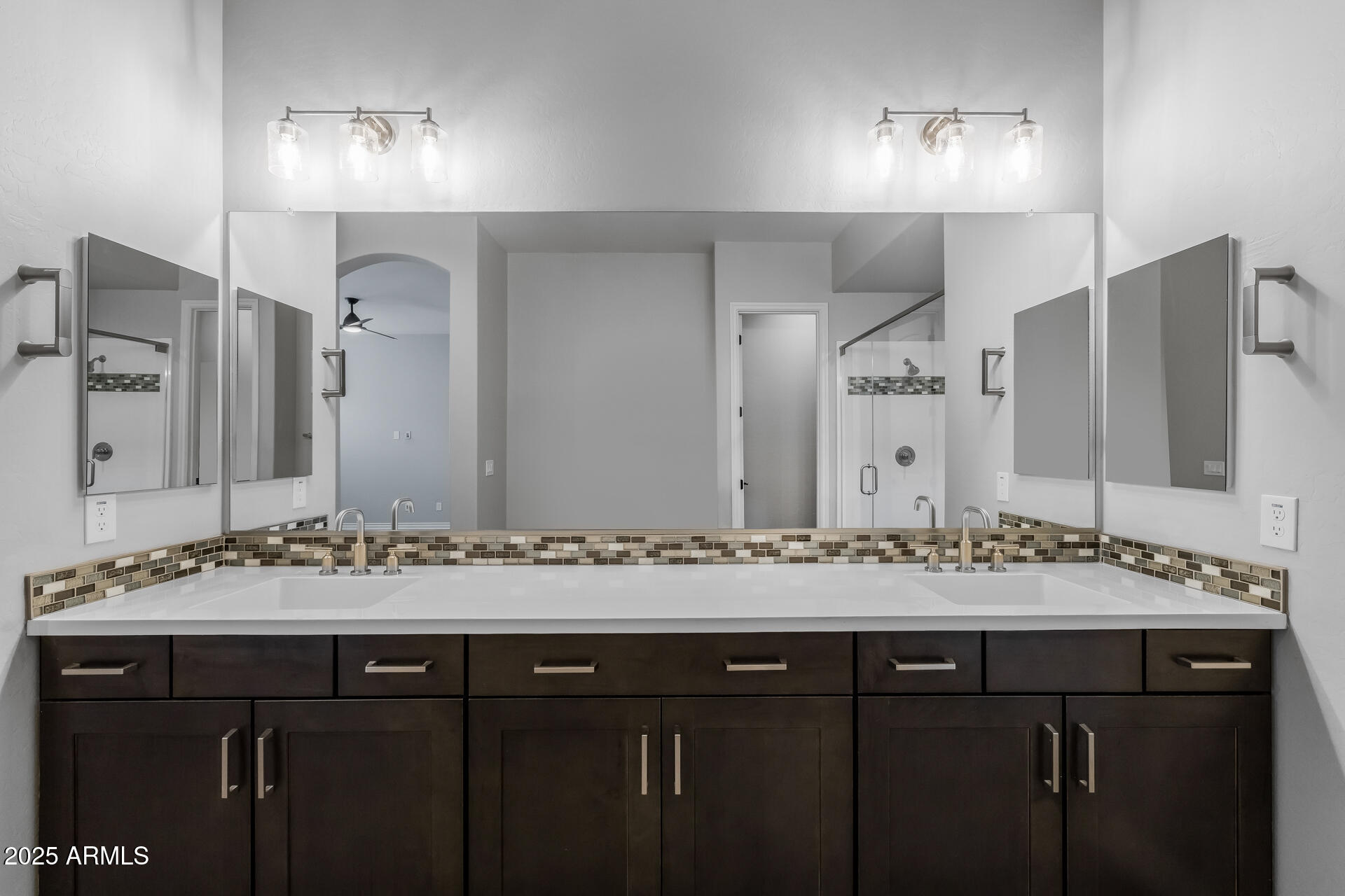 22878 E CARRIAGE Way