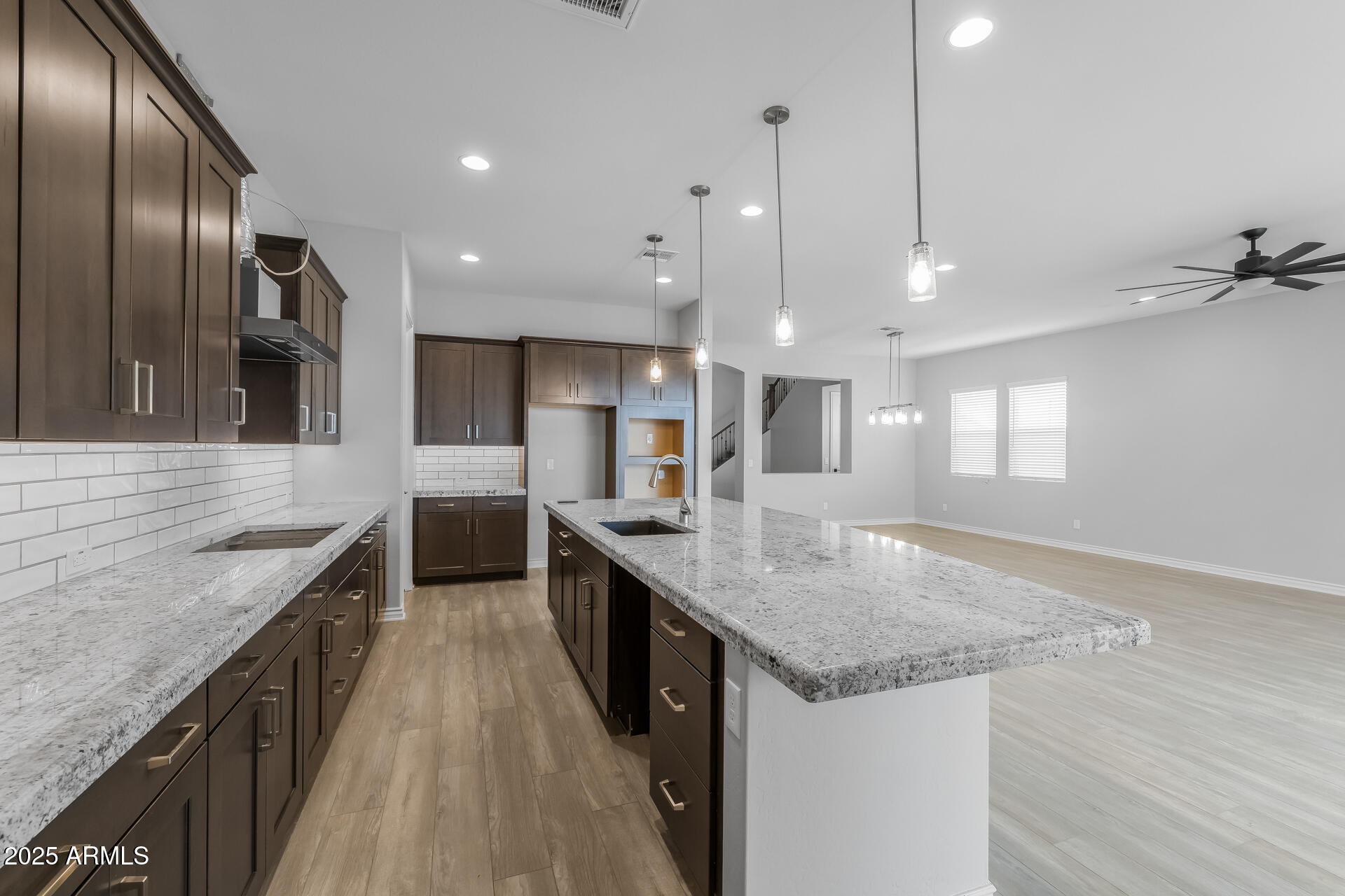 22878 E CARRIAGE Way