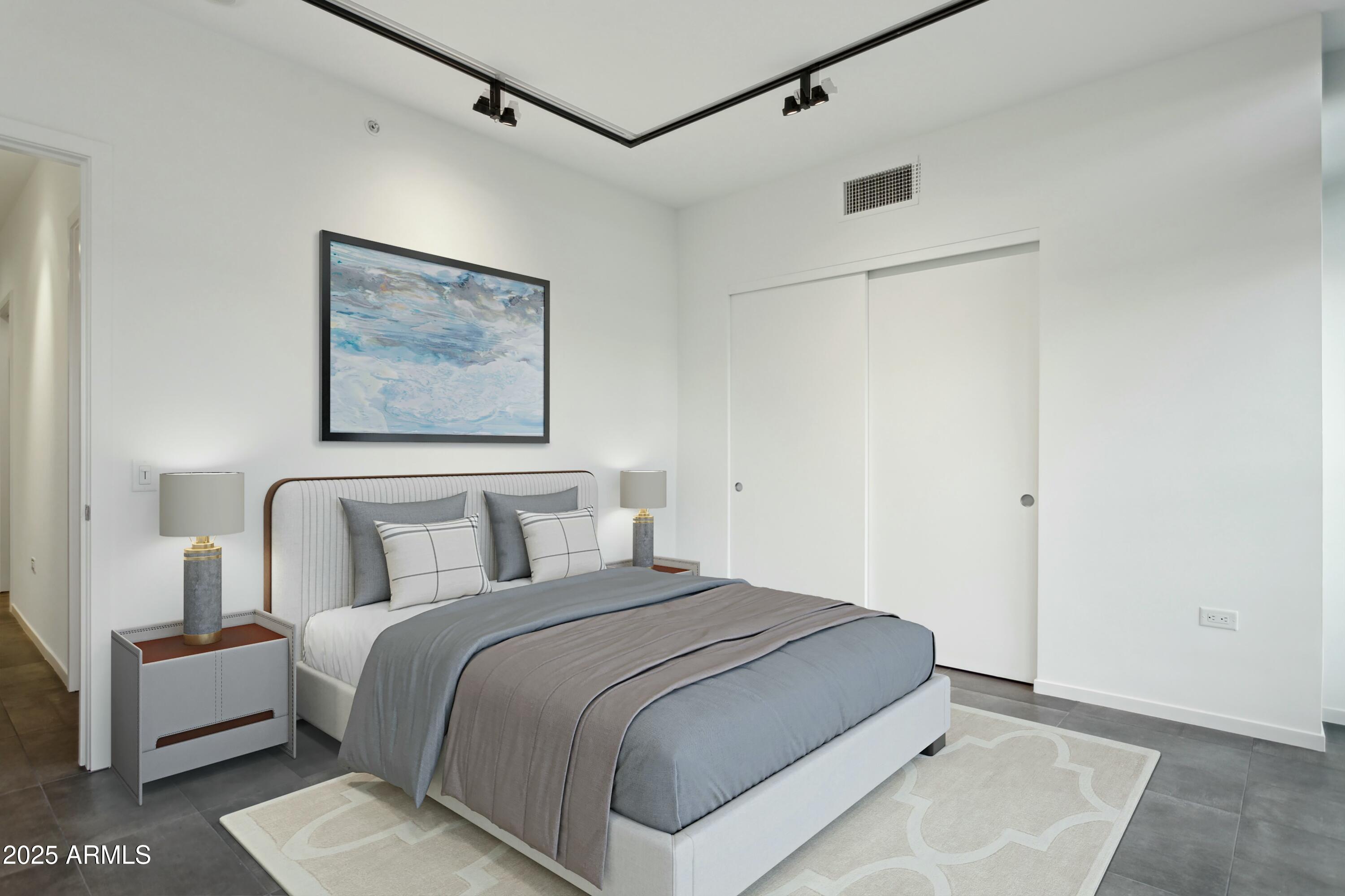 7120 E KIERLAND Boulevard, 218