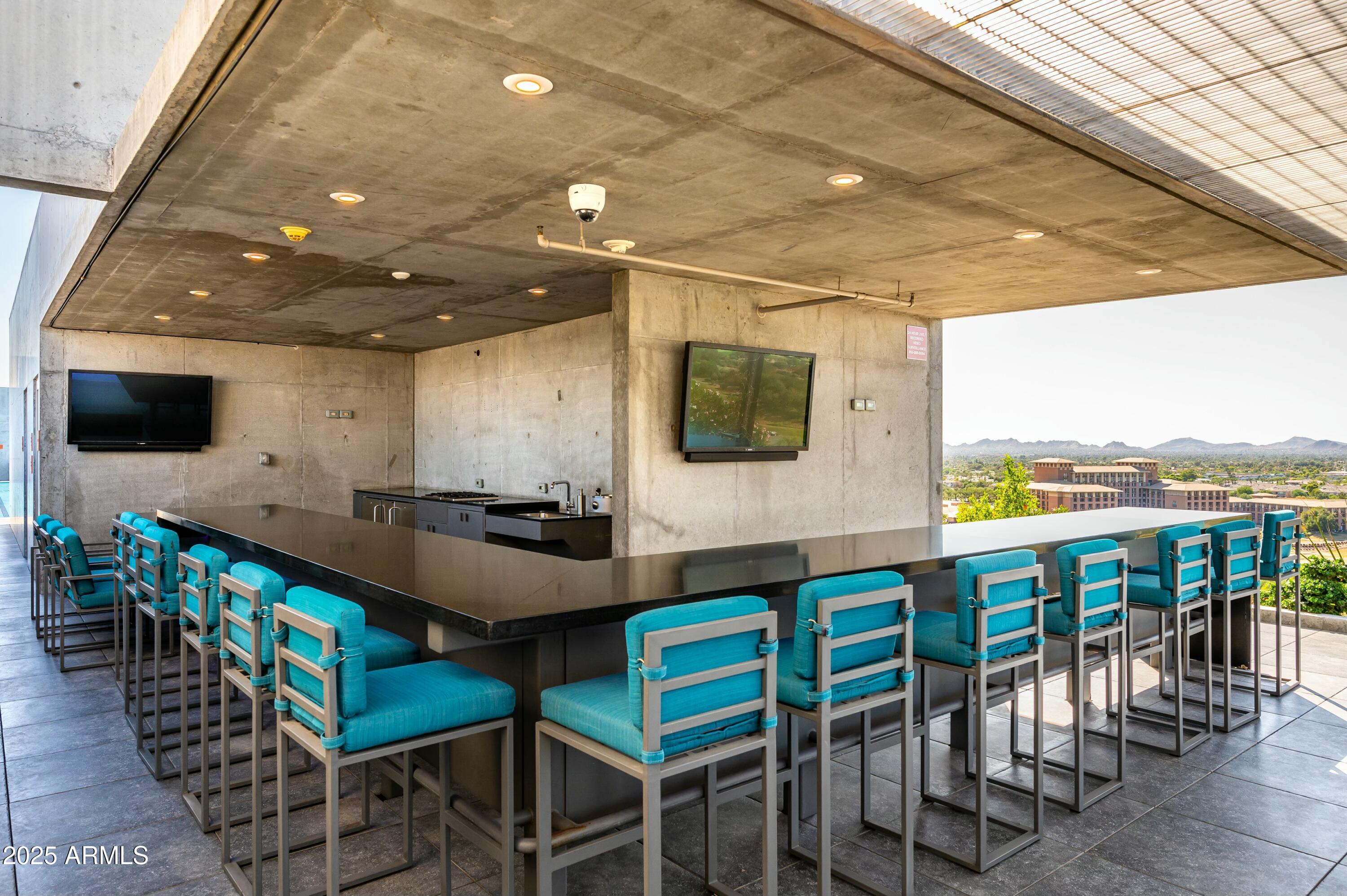 7120 E KIERLAND Boulevard, 218