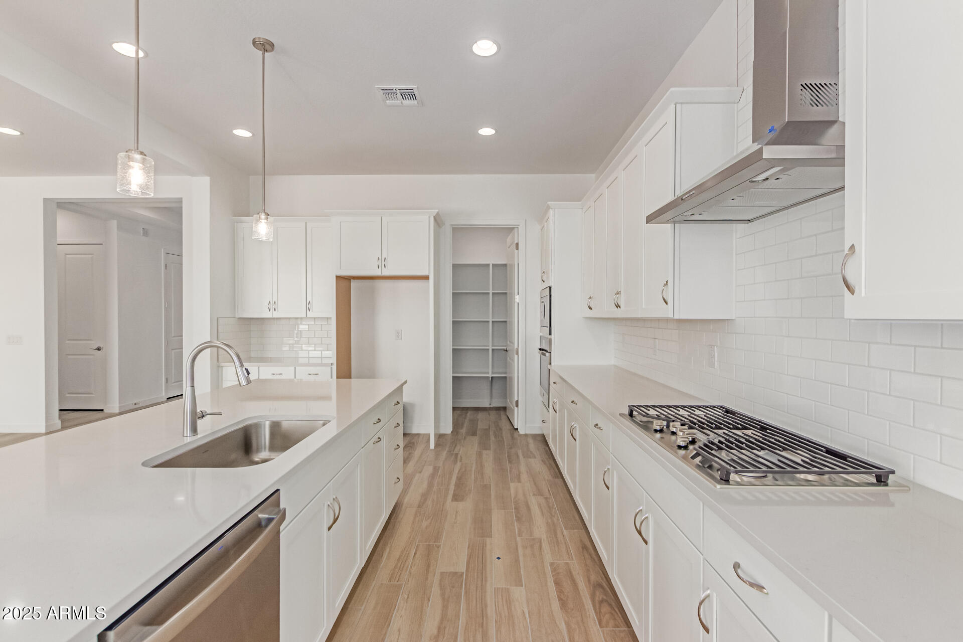 21952 E SADDLE Court E