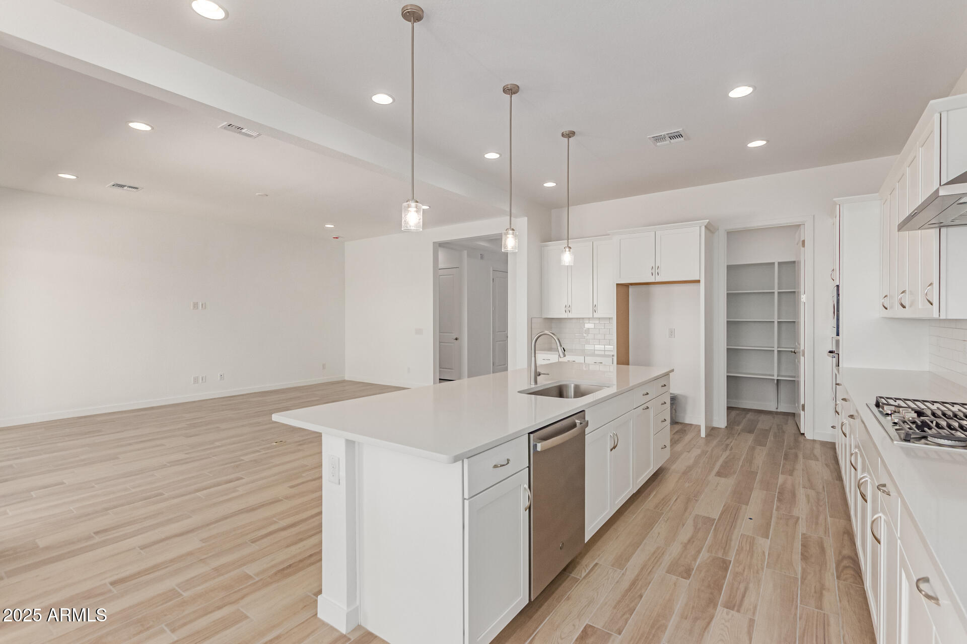 21952 E SADDLE Court E