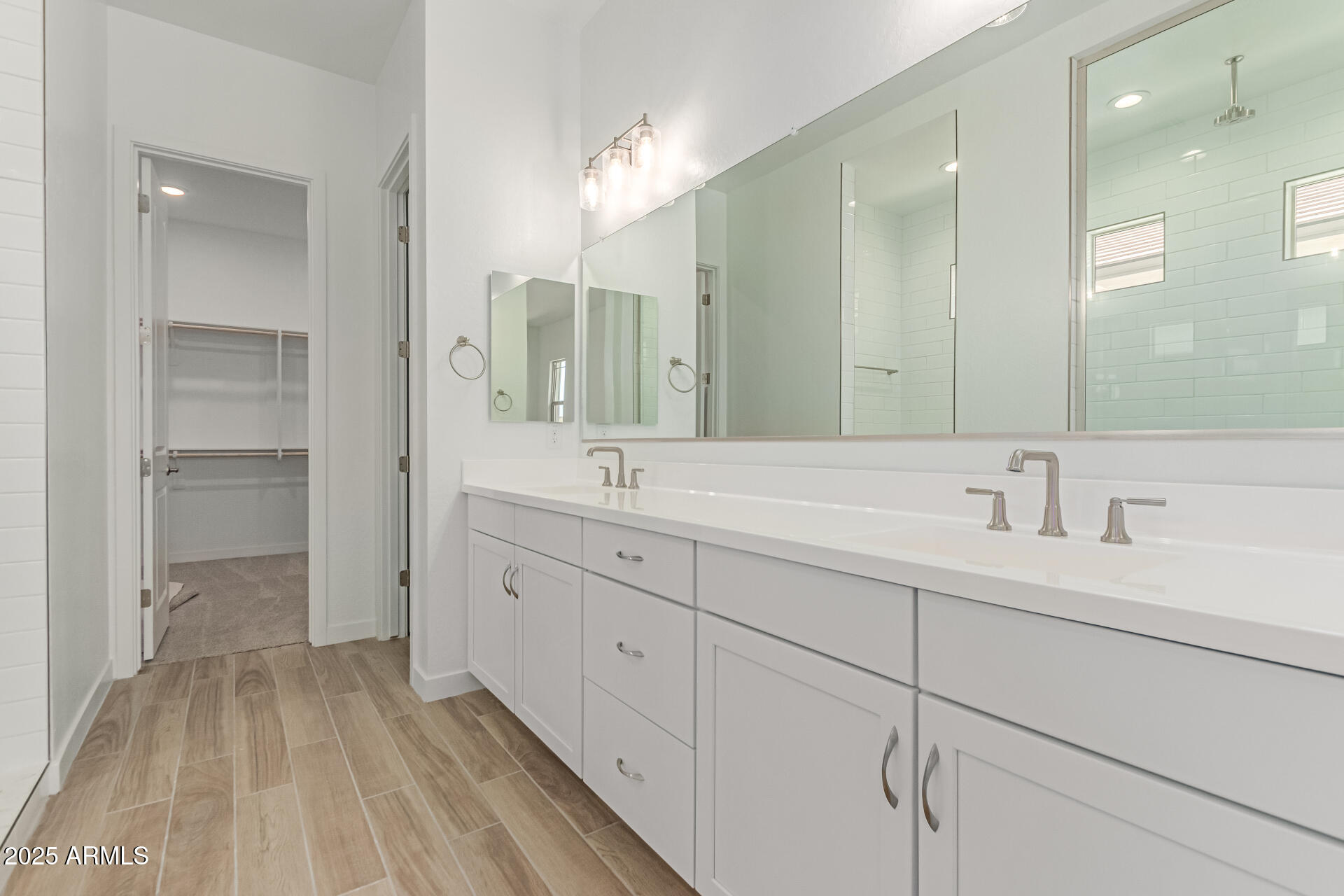 21952 E SADDLE Court E