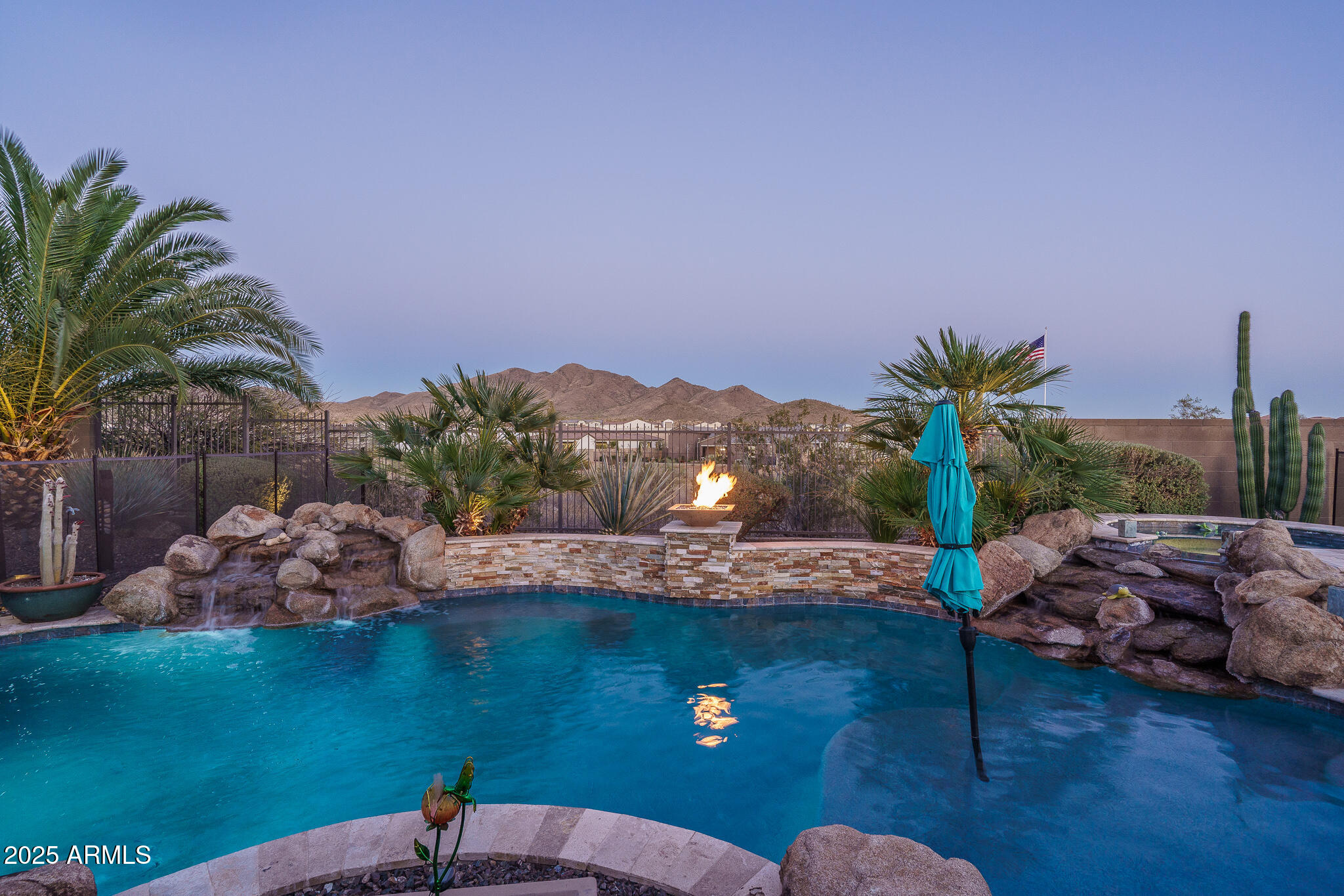 43805 N ERICSON Lane