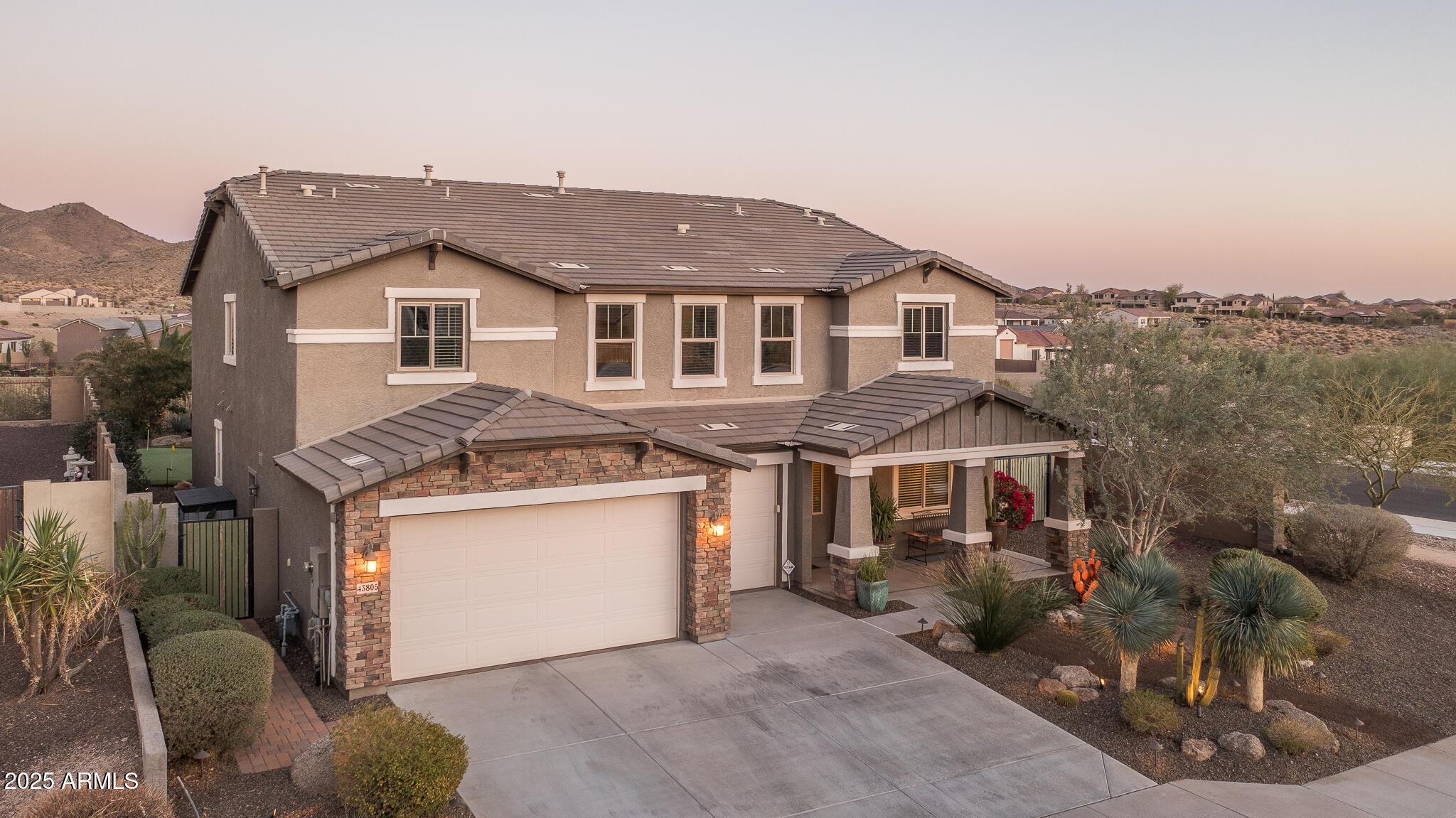 43805 N ERICSON Lane