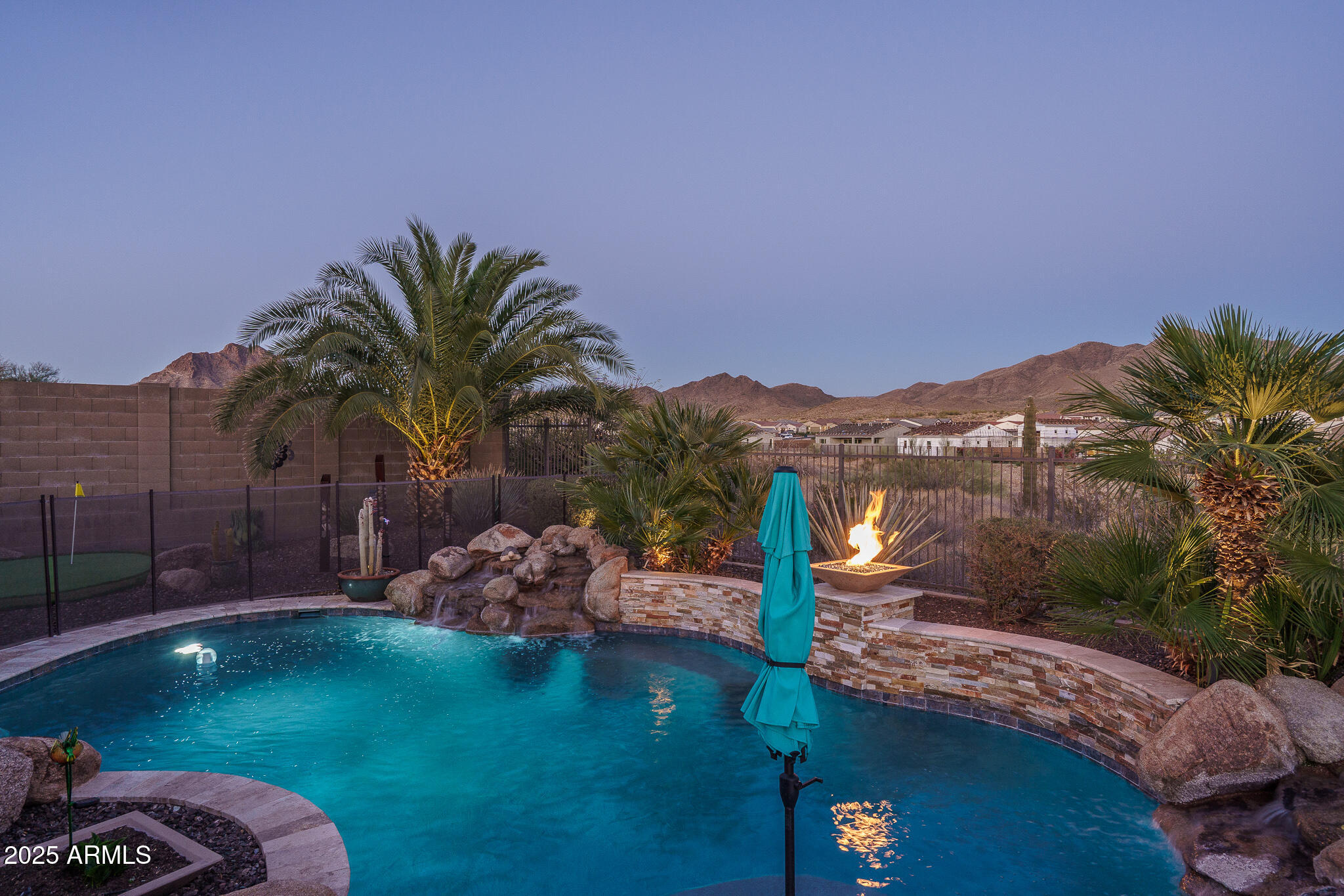 43805 N ERICSON Lane