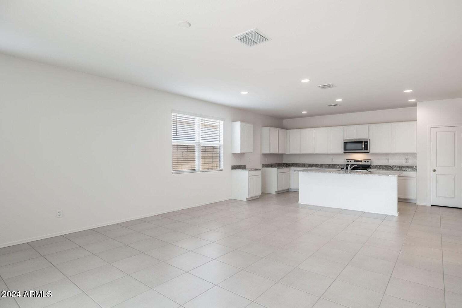 10619 W Sonrisas Street