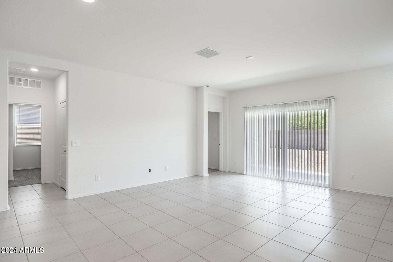 10619 W Sonrisas Street