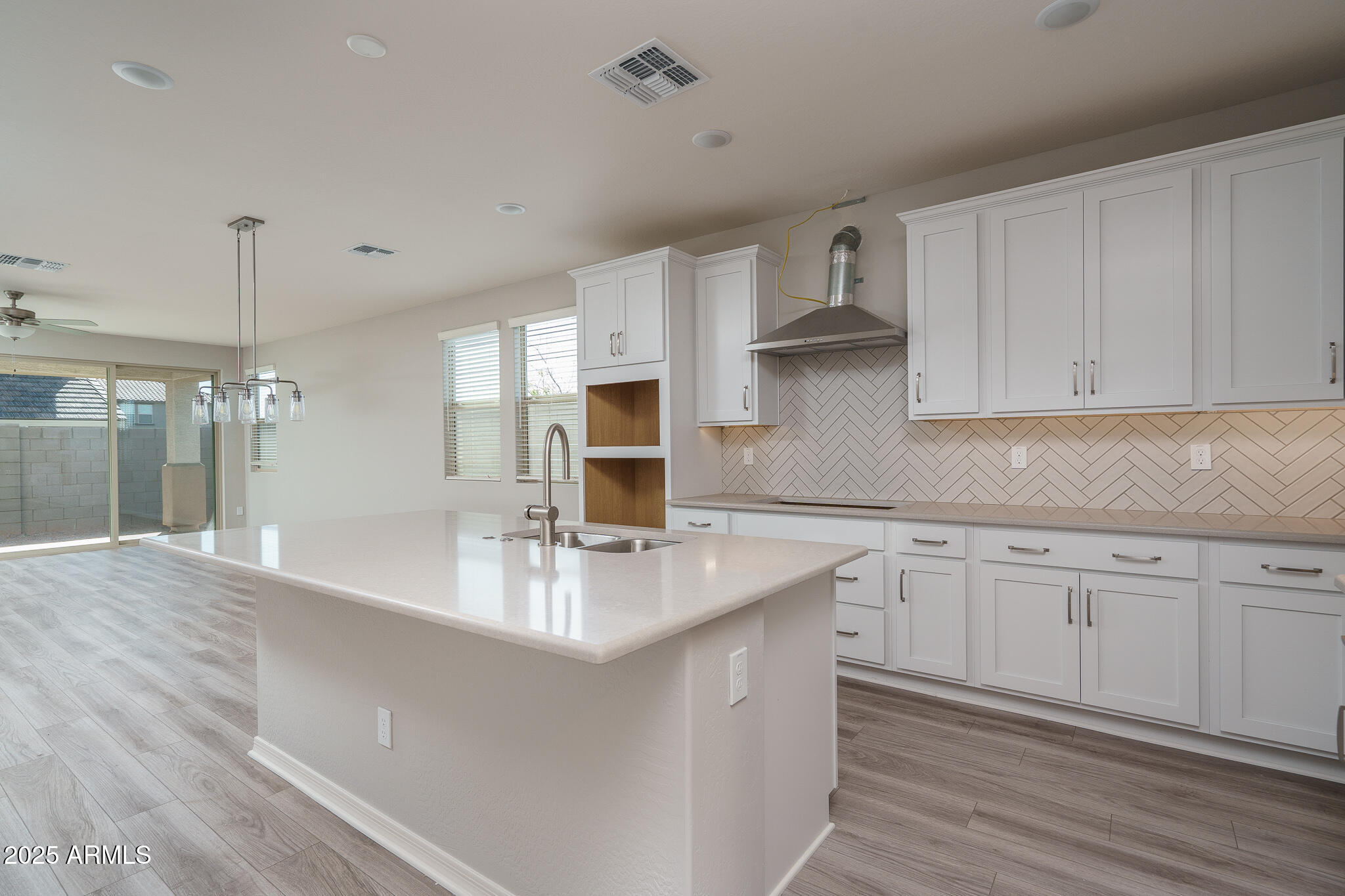 16277 W Mariposa Grande, Surprise