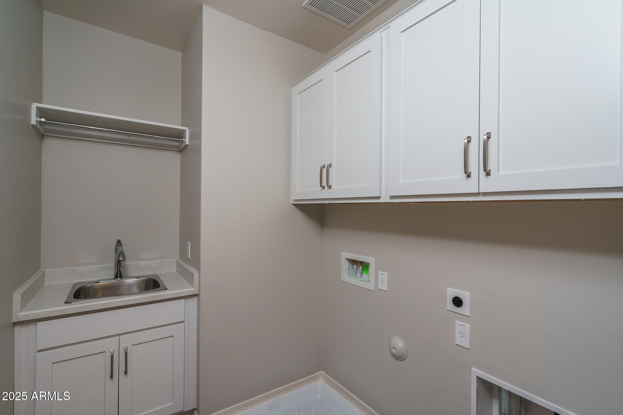 16277 W Mariposa Grande, Surprise