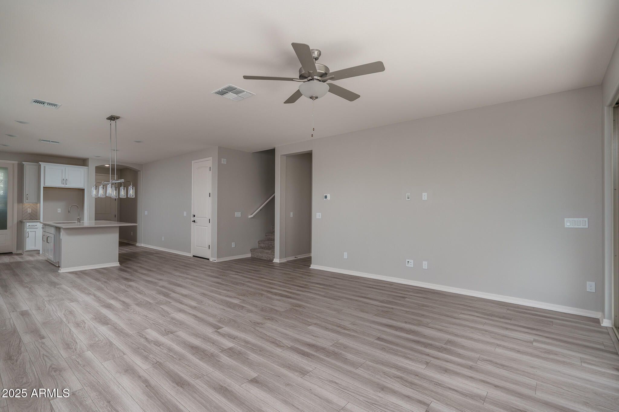 16277 W Mariposa Grande, Surprise