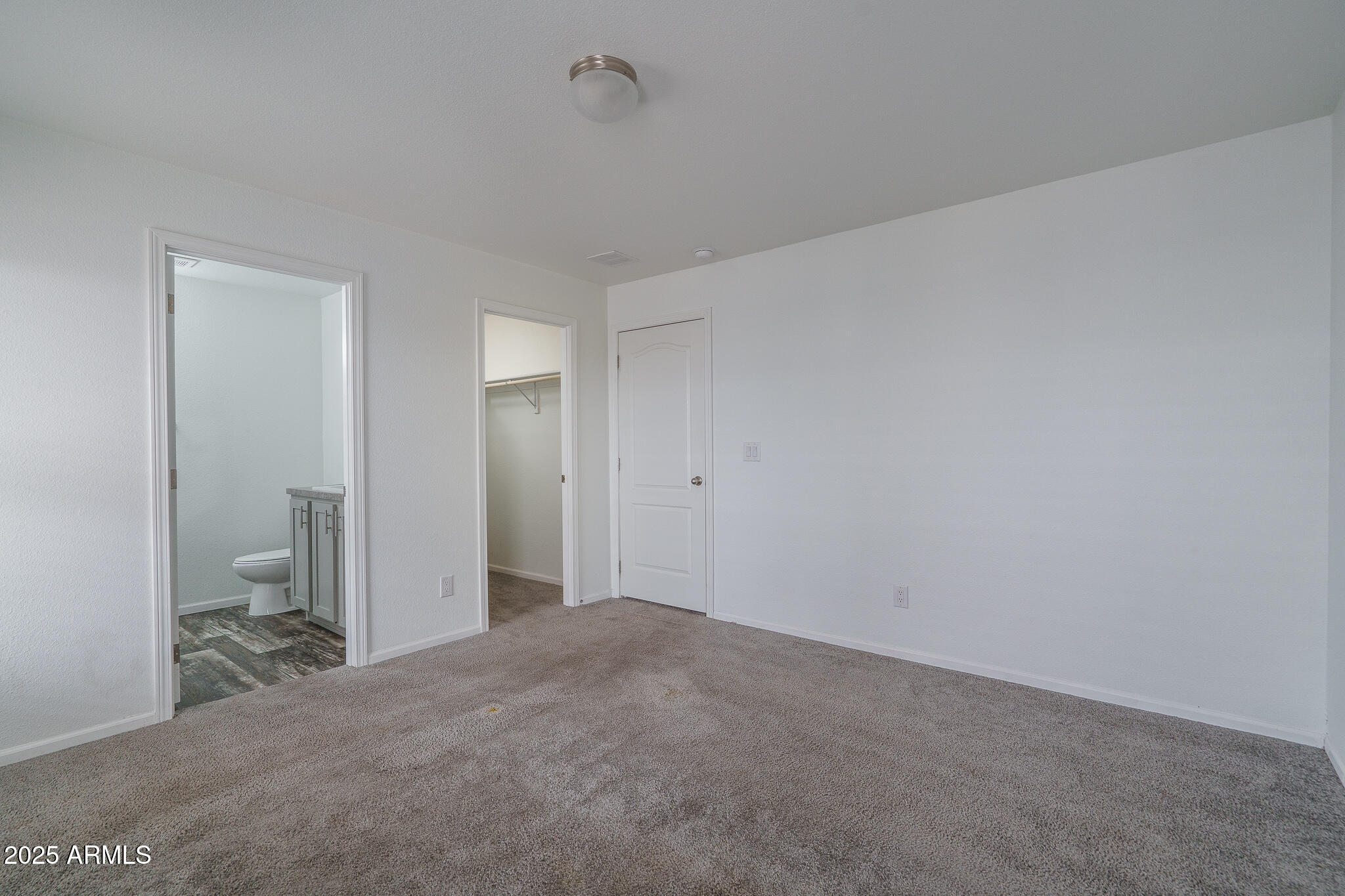 2000 S APACHE Road, 241