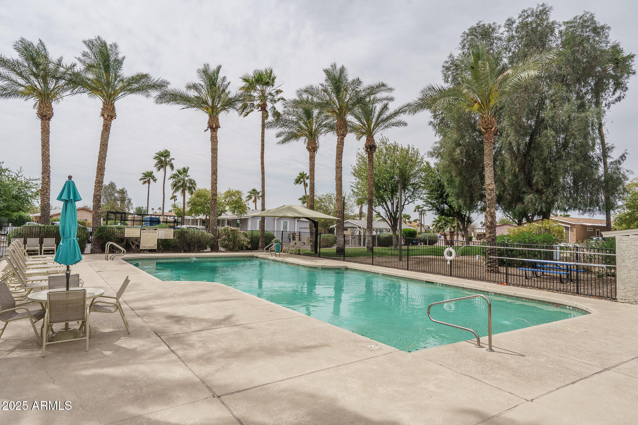 2000 S APACHE Road, 241