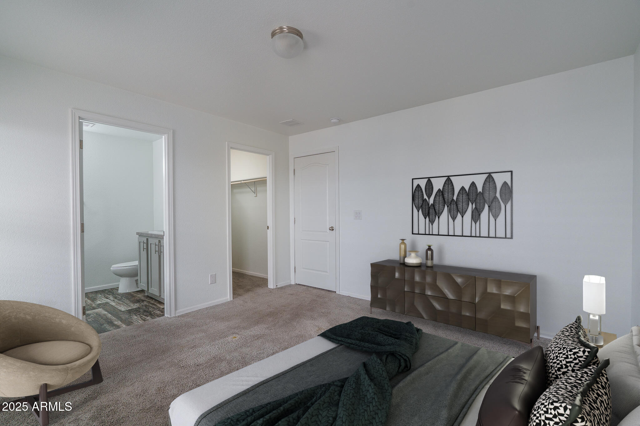 2000 S APACHE Road, 241