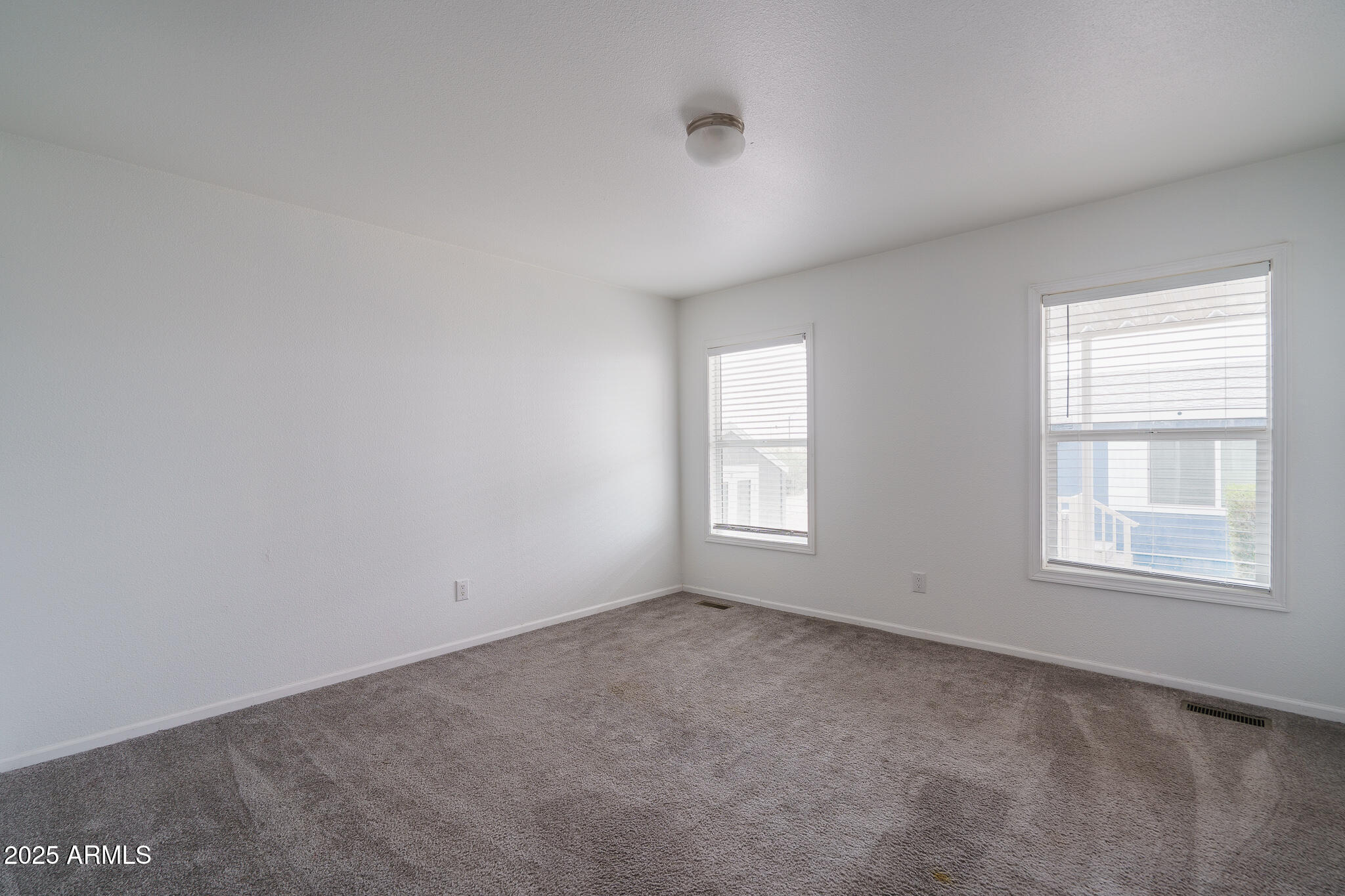 2000 S APACHE Road, 241