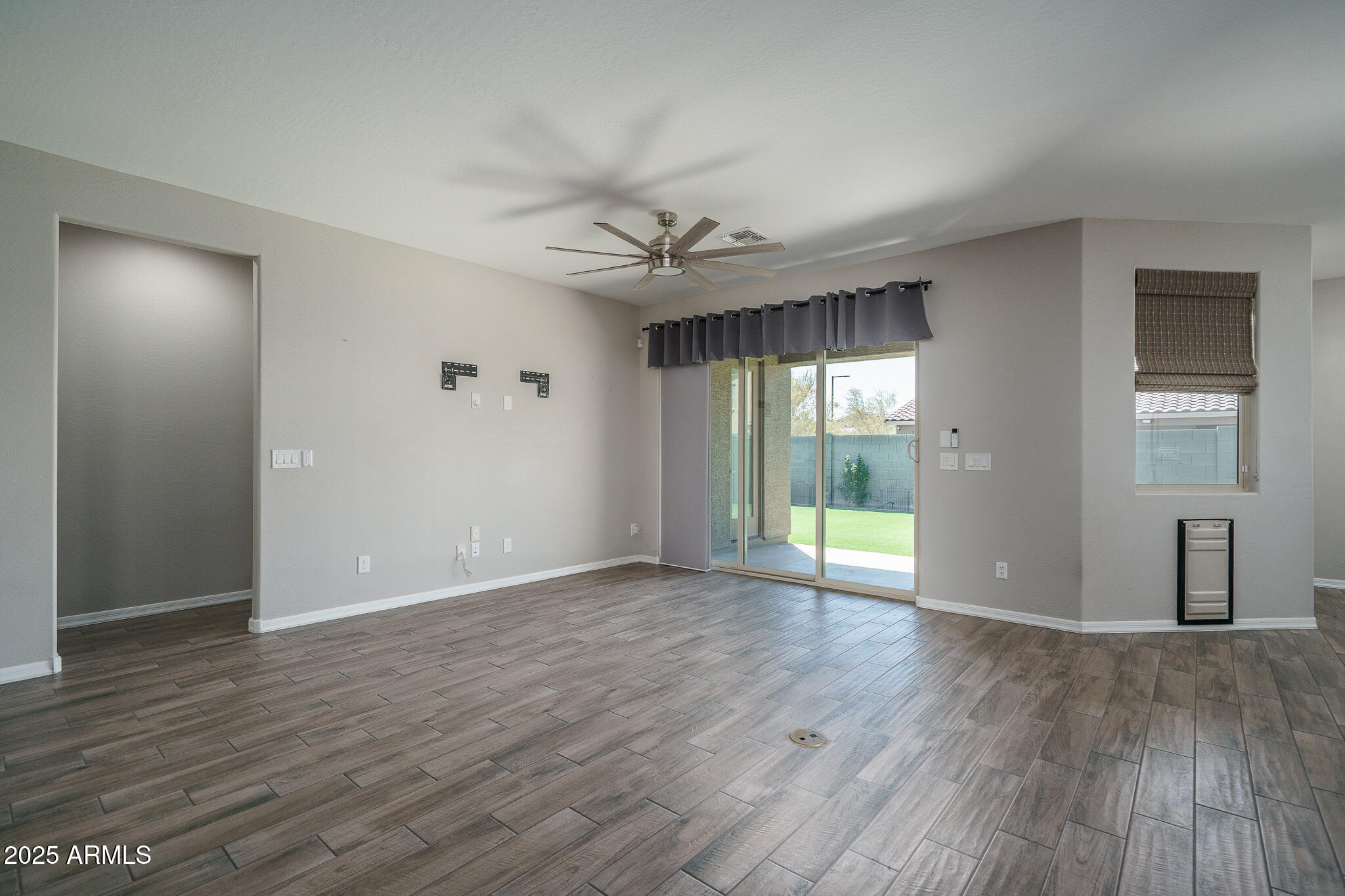 18731 W SAN JUAN Avenue