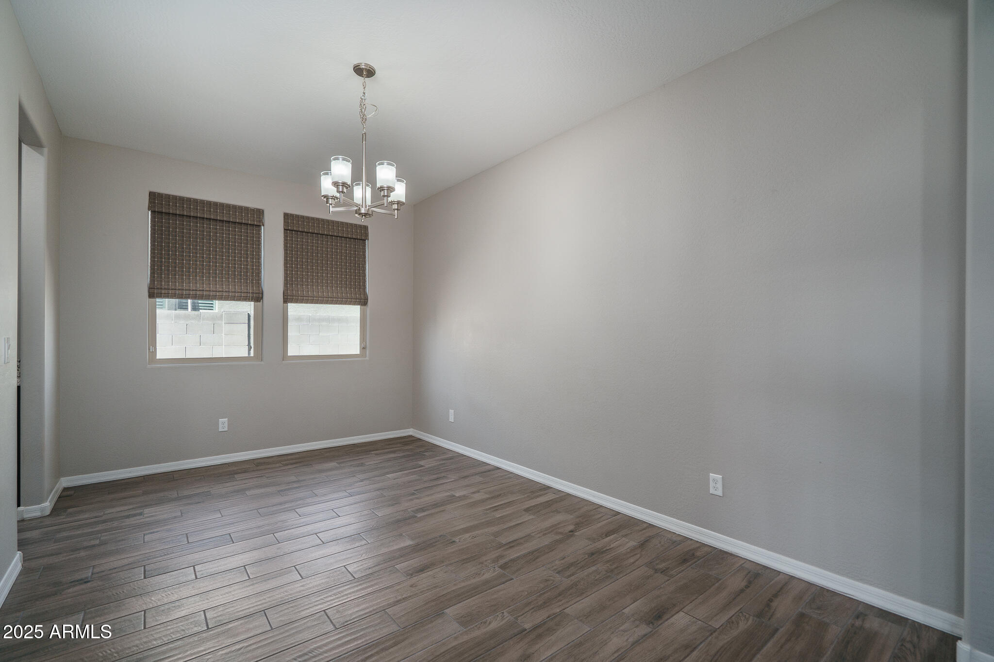 18731 W SAN JUAN Avenue