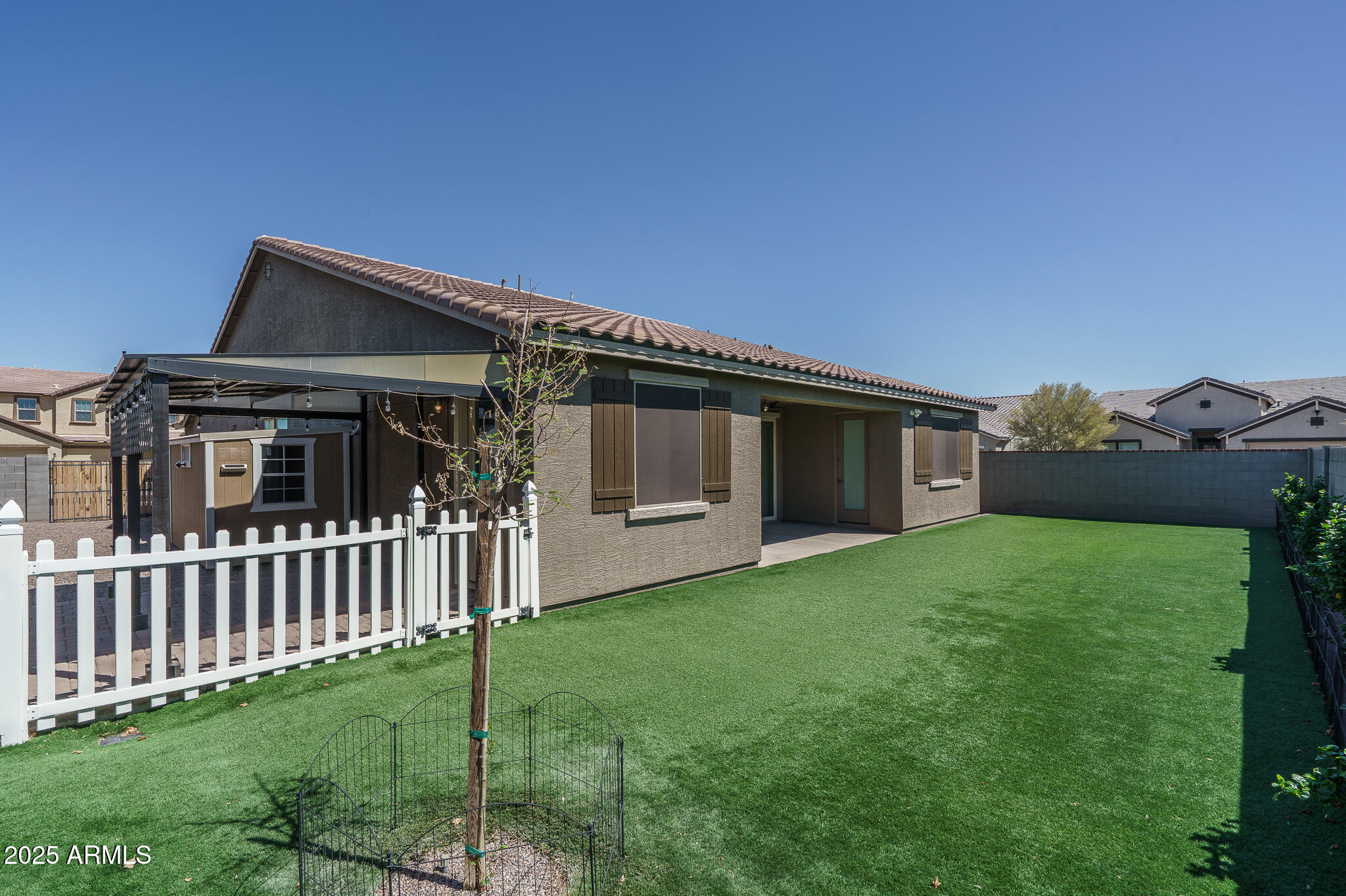 18731 W SAN JUAN Avenue