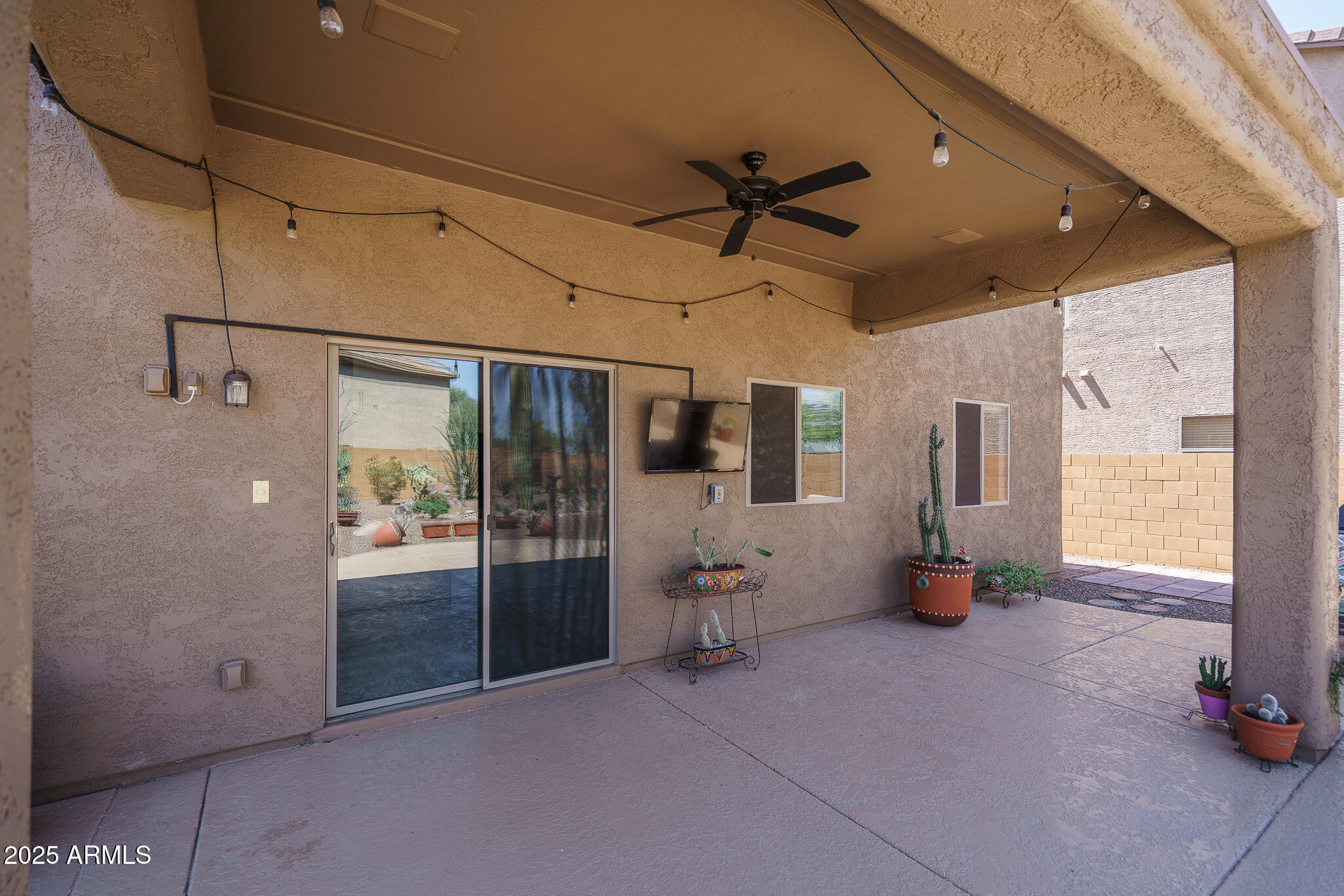 26062 W POTTER Drive