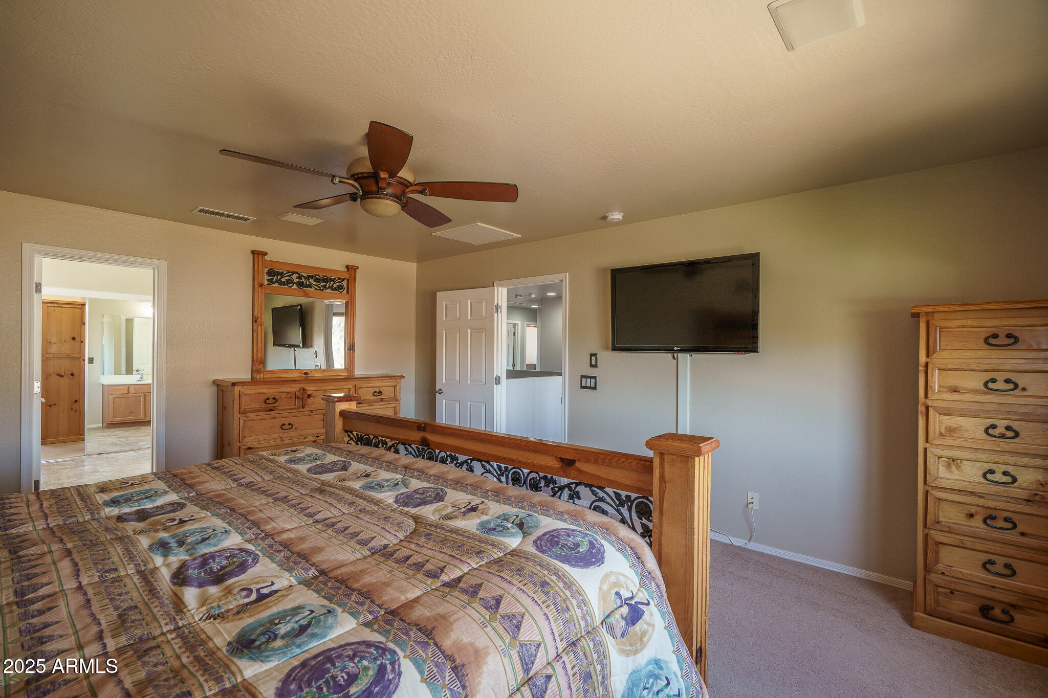 26062 W POTTER Drive