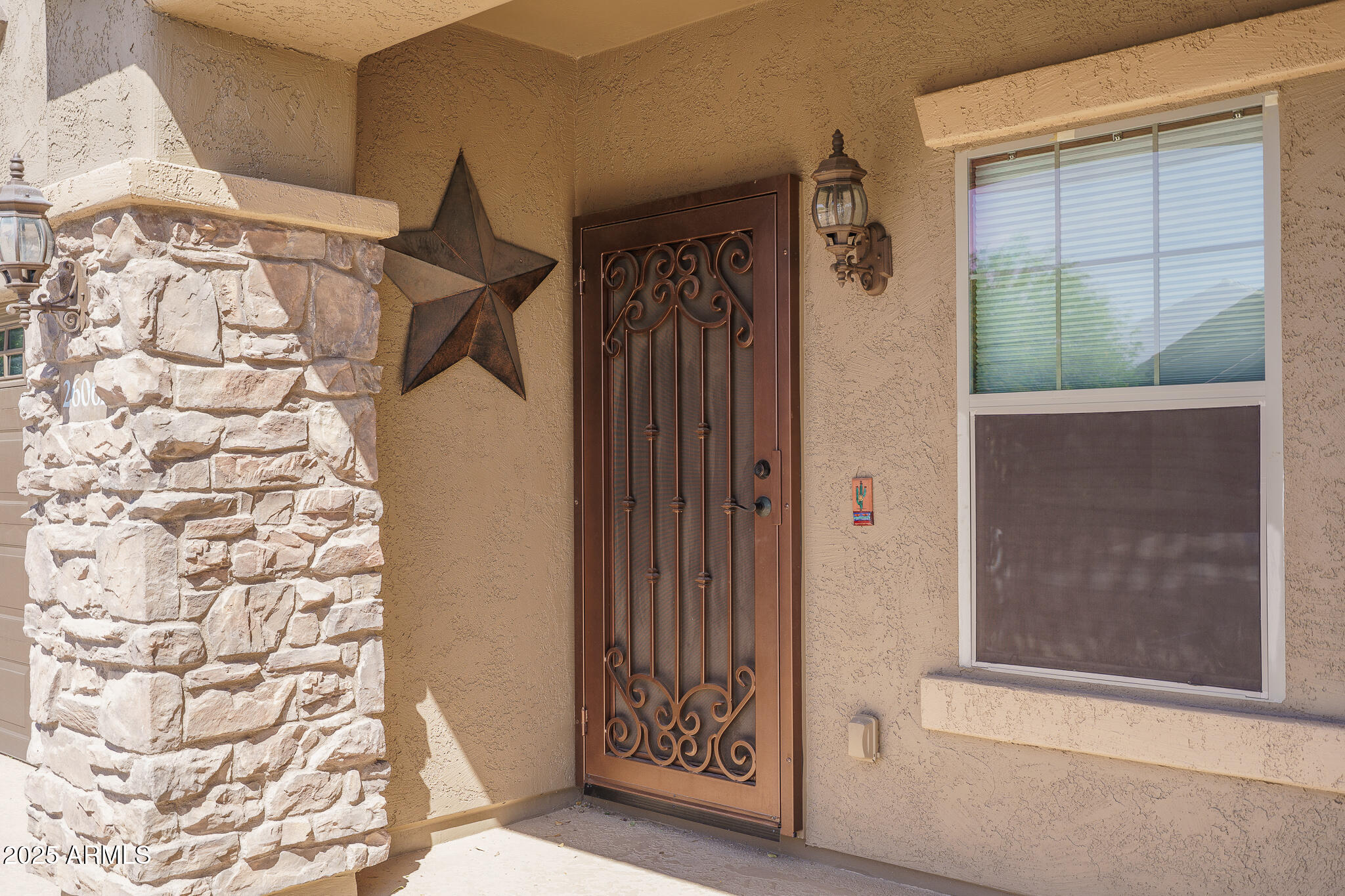 26062 W POTTER Drive