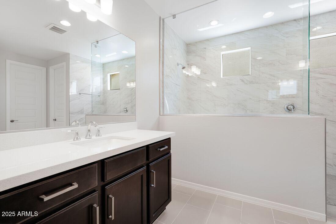 17118 W HACKAMORE Drive