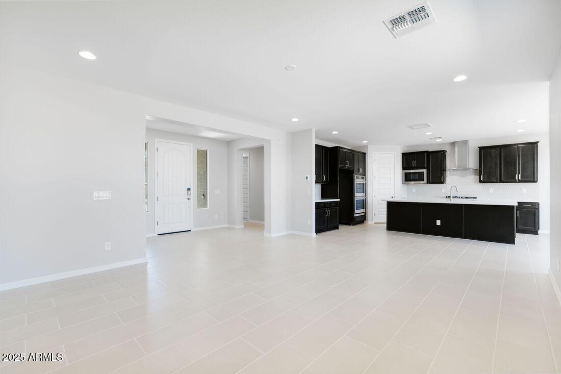 17118 W HACKAMORE Drive