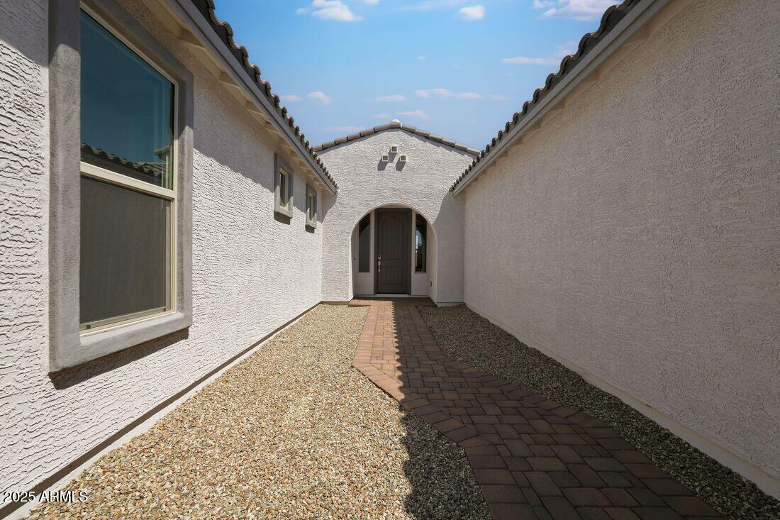 17118 W HACKAMORE Drive